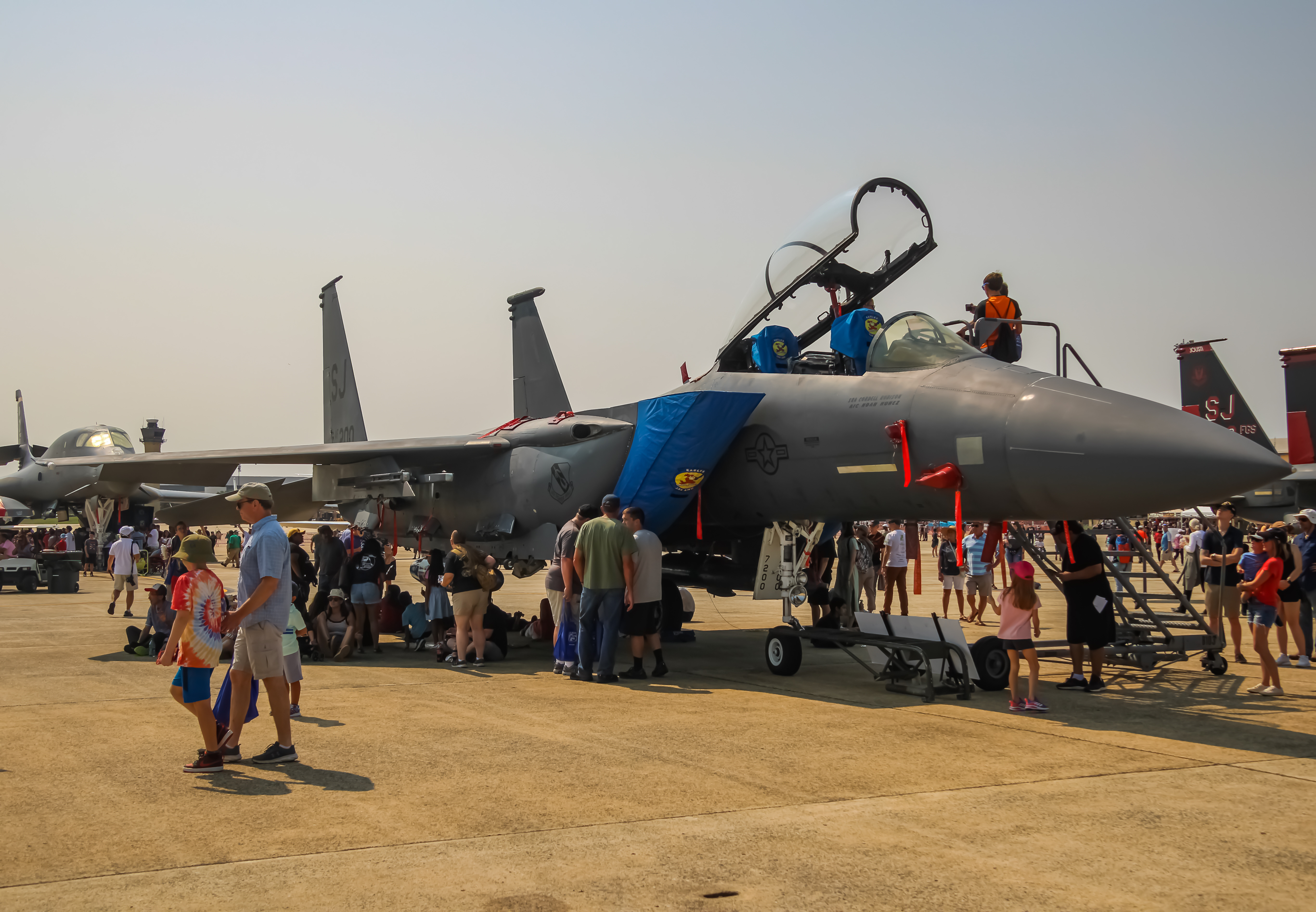 Full size: USAF - United States Air Force McDonnell Douglas F-15E Strike Eagle 87-0200 at Joint Base Andrews
