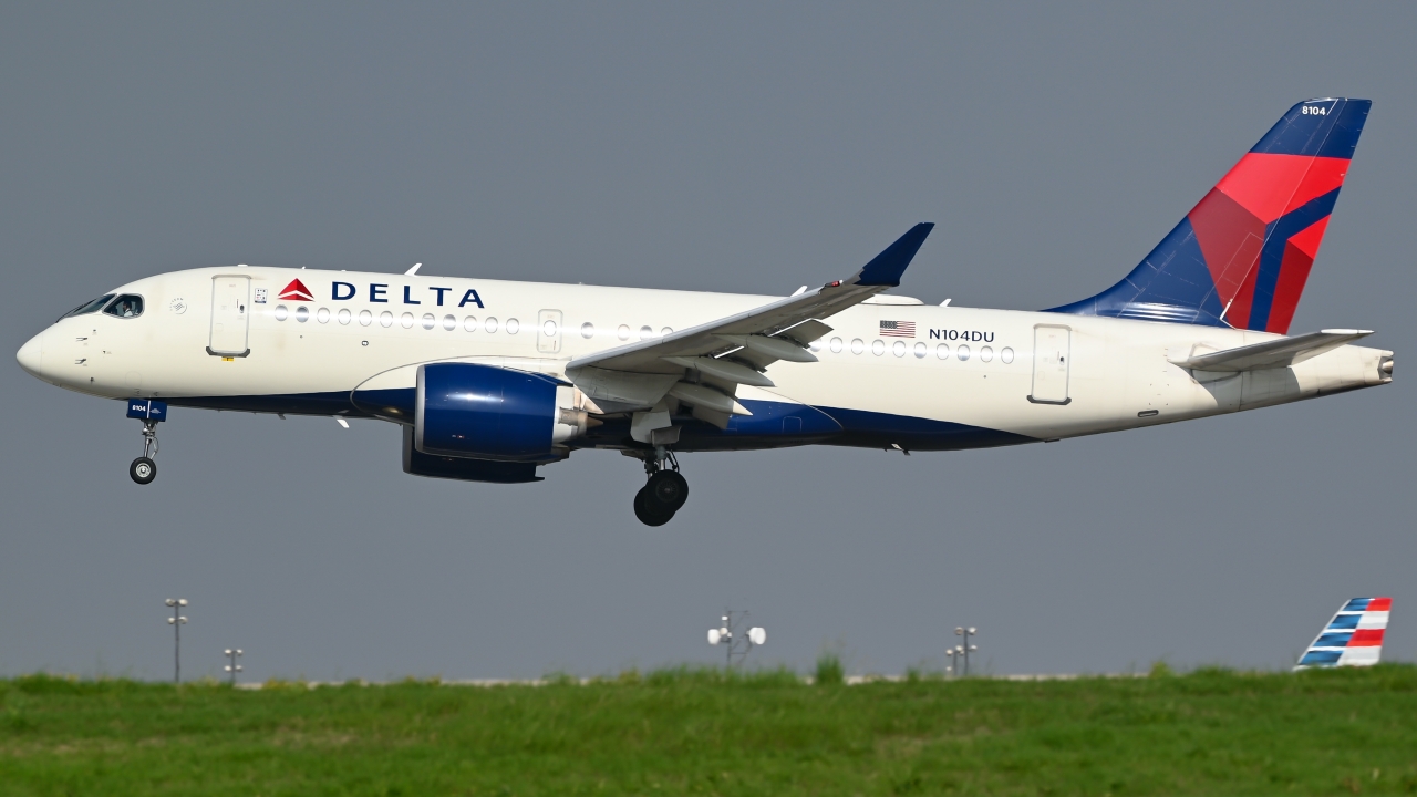 Full size: Delta Airlines Airbus A220-100 N104DU at Dallas-Fort Worth International Airport