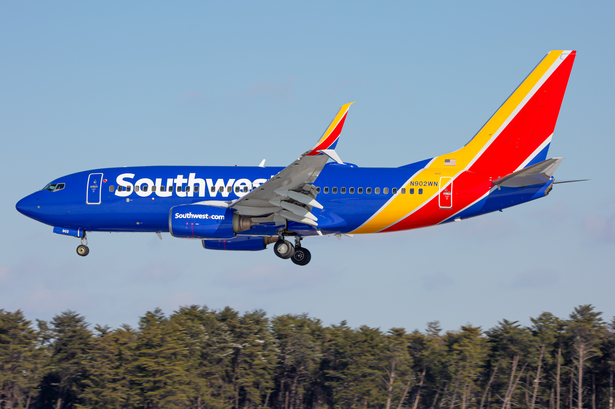 Full size: Southwest Airlines Boeing 737-700 N902WN at Baltimore/Washington International Thurgood Marshall Airport
