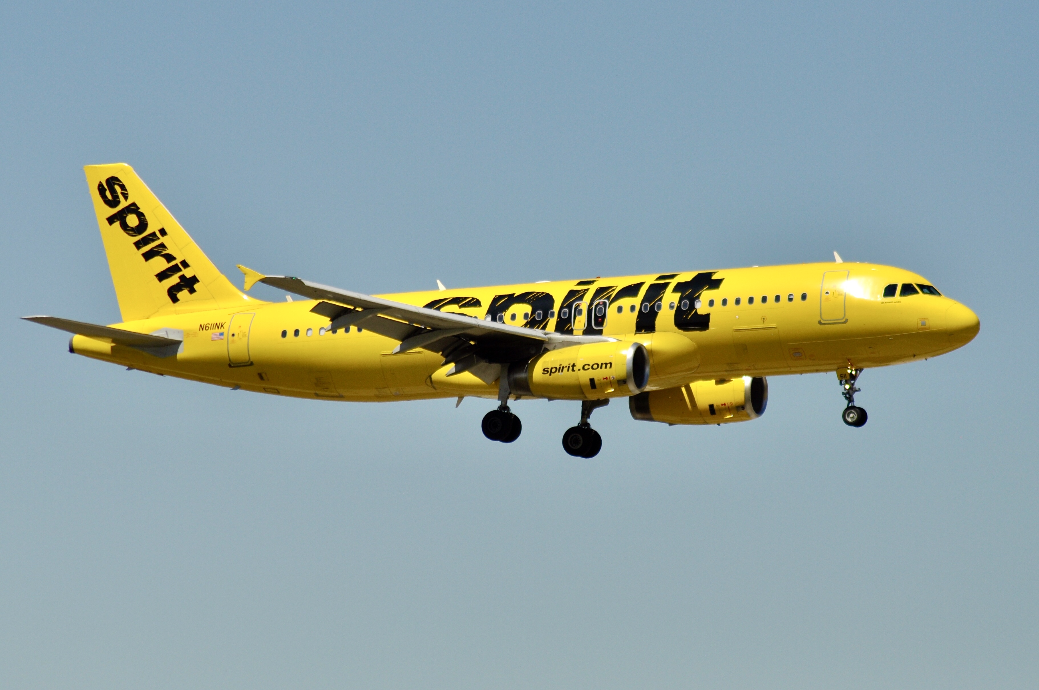 Full size: Spirit Airlines Airbus A320 N611NK at Chicago O'Hare International Airport