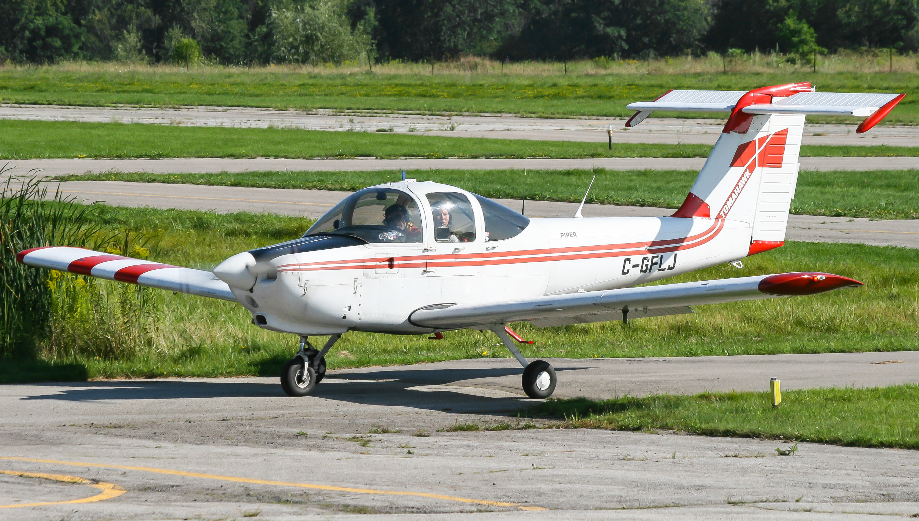 Full size: PRIVATE Piper PA-38-112 C-GFLJ at 
