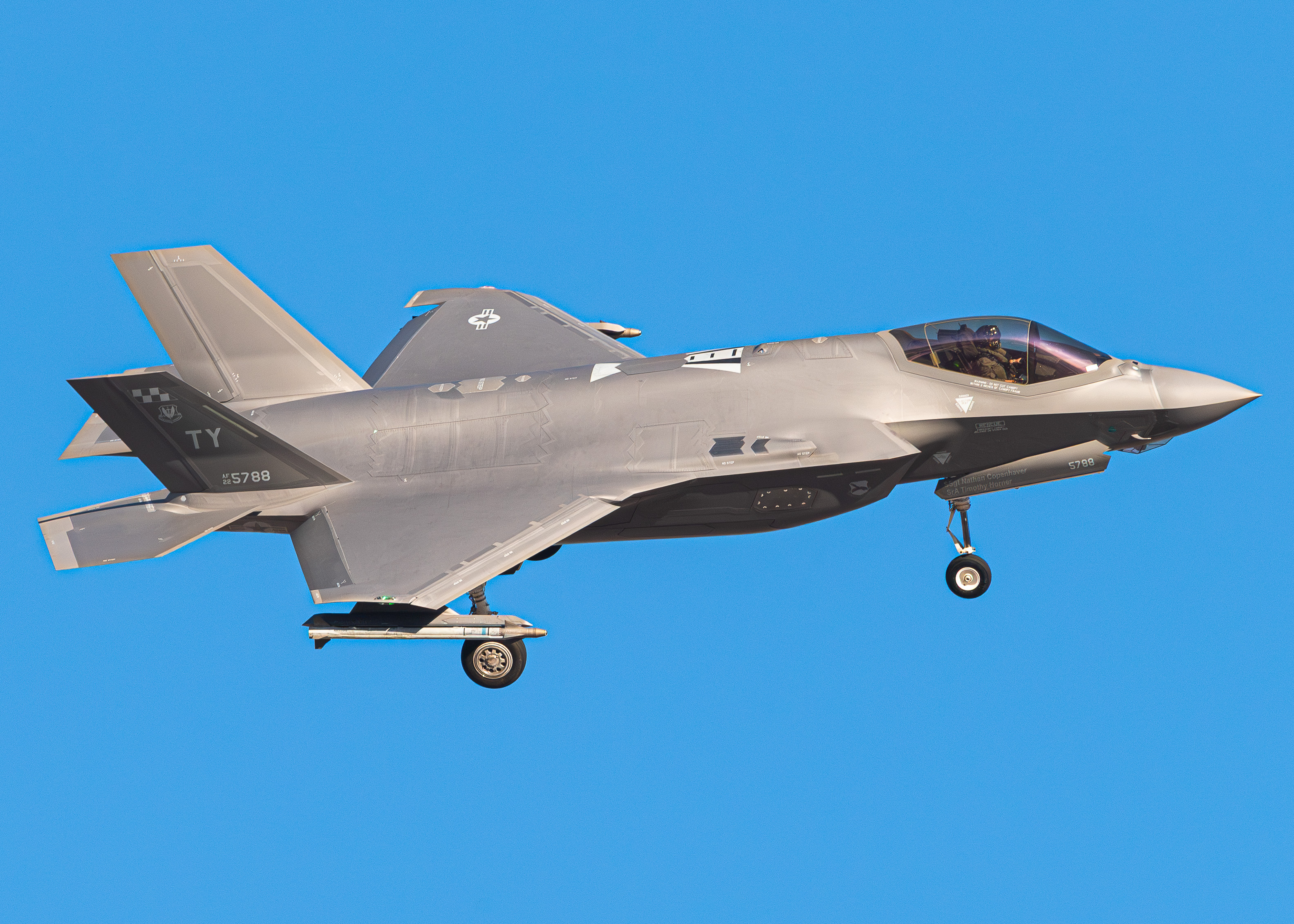 Full size: USAF - United States Air Force Lockheed Martin F-35 Lightning 22-5788 at Nellis Air Force Base