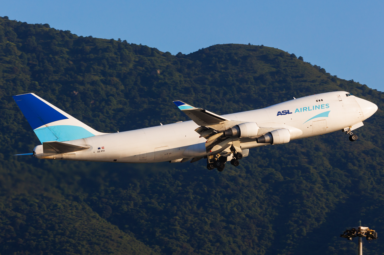 Full size: ASL Cargo Boeing 747-400F OE-IFD at Hong Kong International Airport
