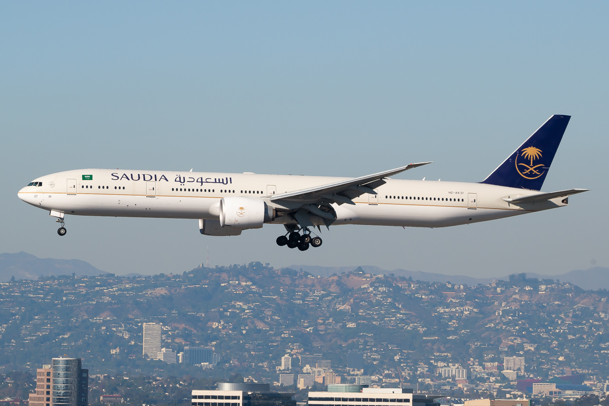 Full size: Saudia Boeing 777-300ER HZ-AK37 at Los Angeles International Airport