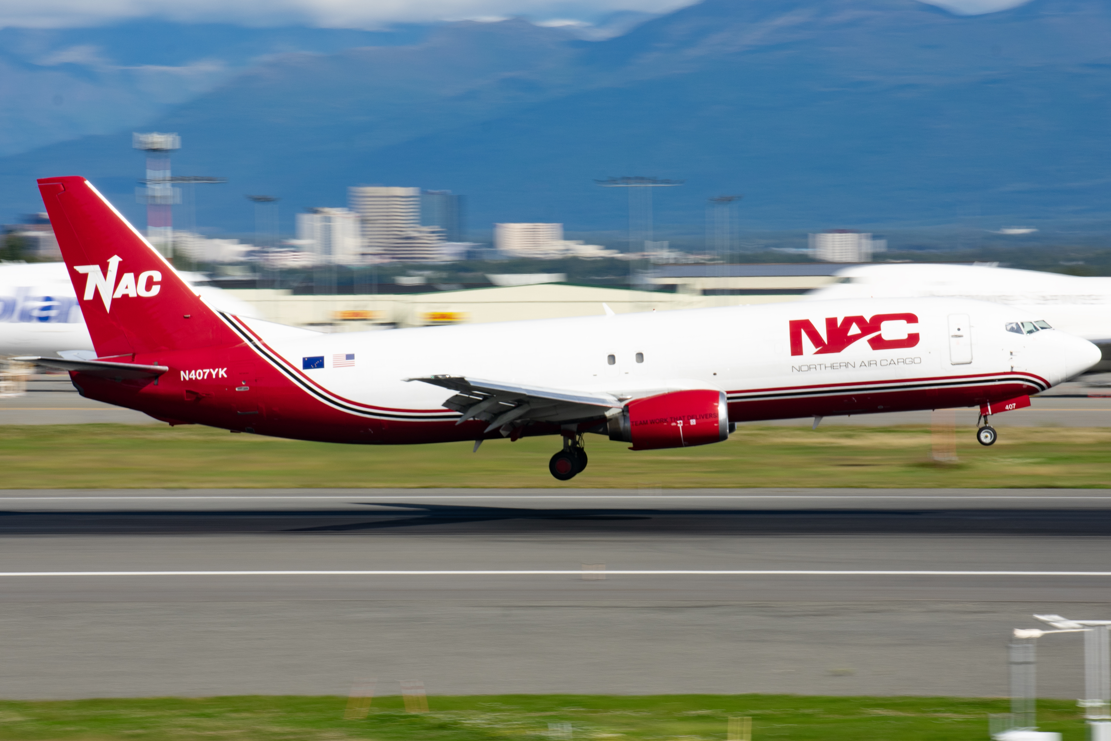 Full size: Northern Air Cargo Boeing 737-400F N407YK at Anchorage Ted Stevens International Airport