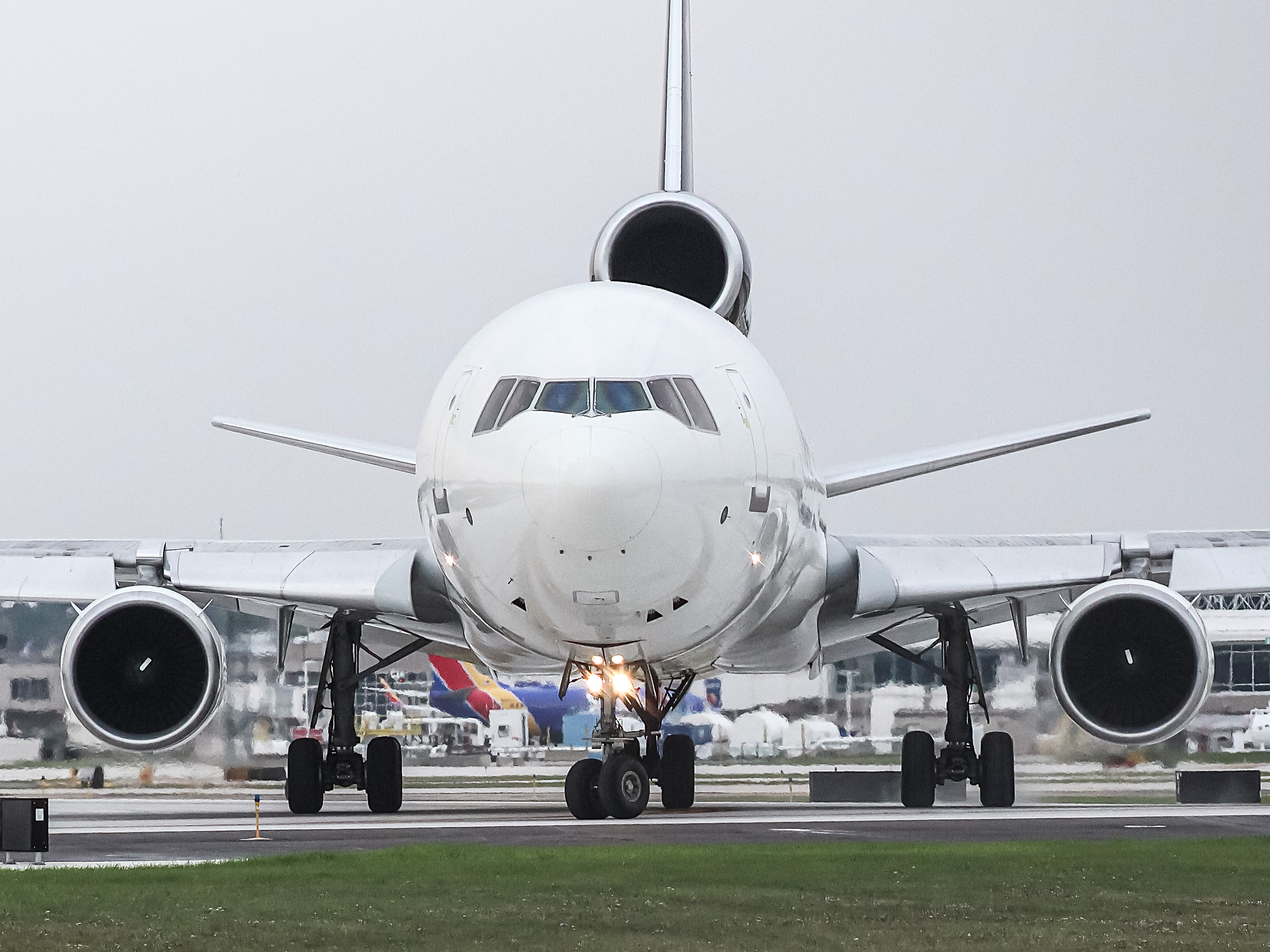 Full size: United Parcel Service McDonnell Douglas MD-11F N289UP at General Mitchell International Airport