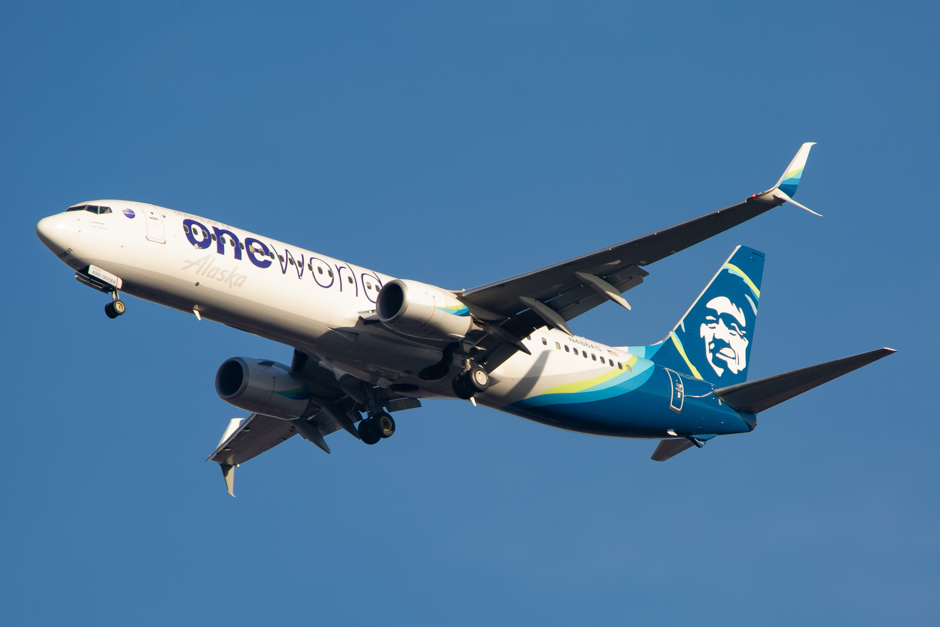 Full size: Alaska Airlines Boeing 737-900ER N486AS at Baltimore/Washington International Thurgood Marshall Airport