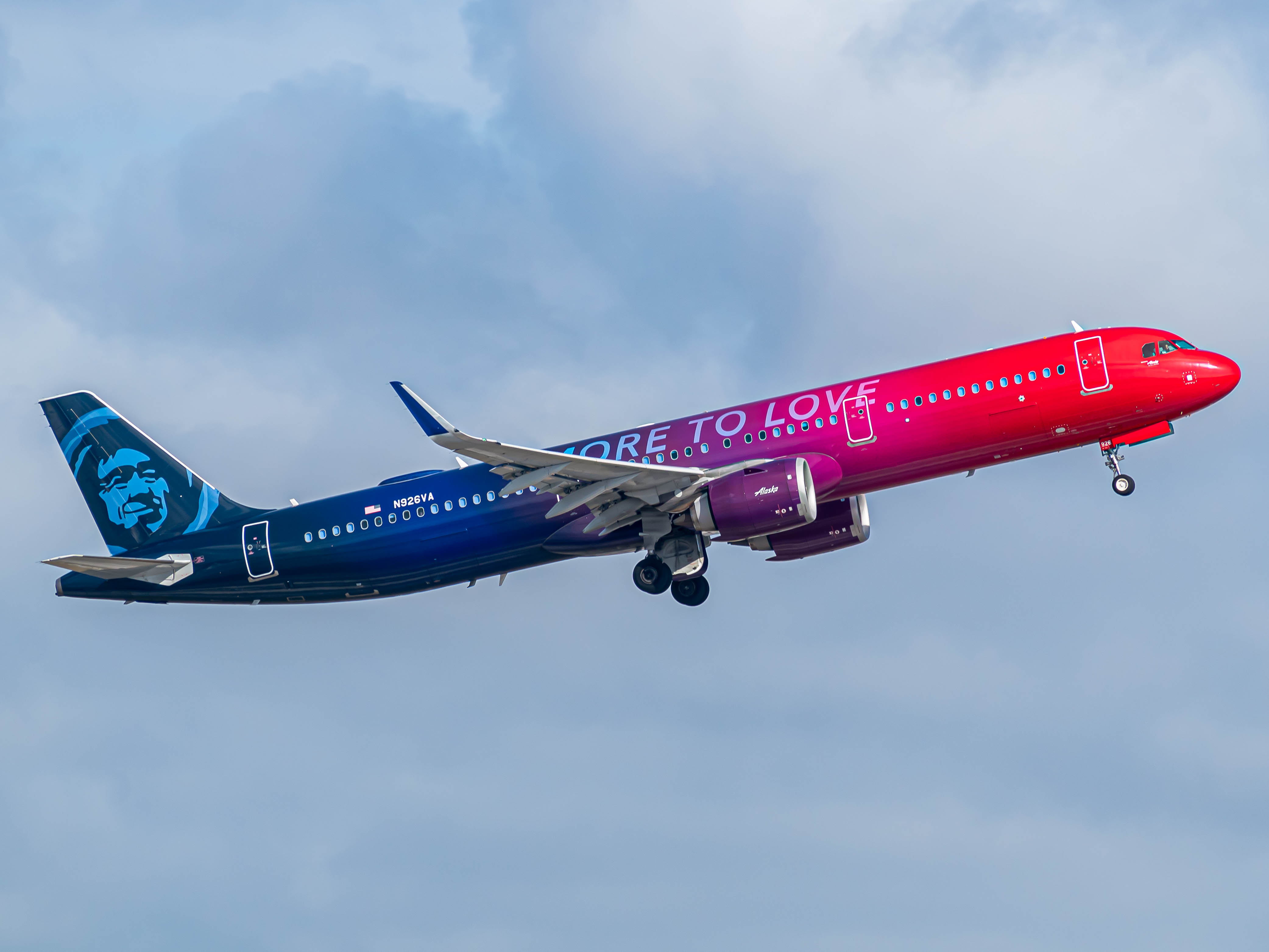Full size: Alaska Airlines Airbus A321NEO N926VA at Fort Lauderdale/Hollywood International Airport
