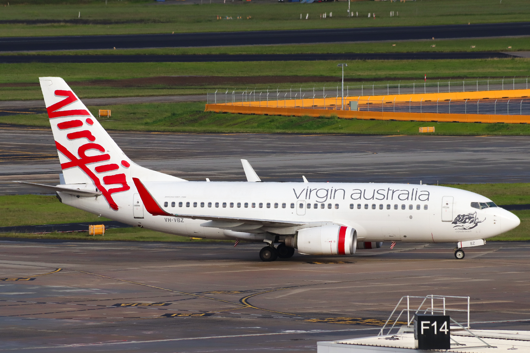 Full size: Virgin Australia Boeing 737-700 VH-VBZ at Melbourne Airport