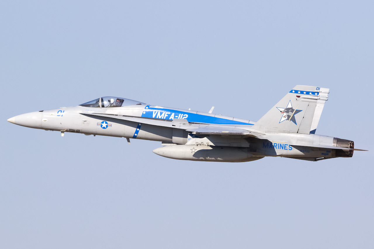 Full size: USMC McDonnell Douglas F/A-18 Hornet 163702 at Fort Worth Alliance Airport