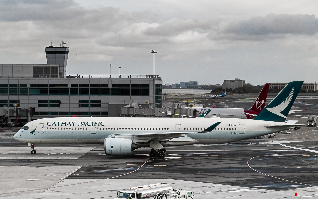 Full size: Cathay Pacific A350-900 B-LRJ at San Francisco International Airport