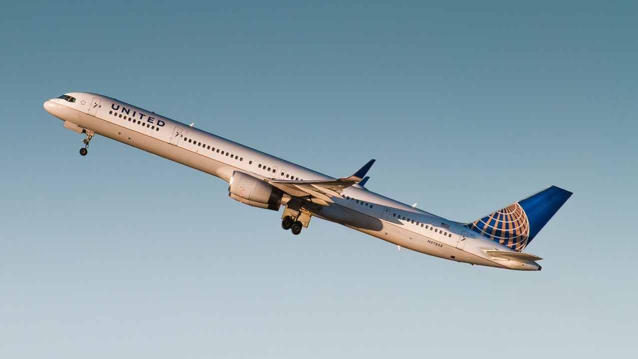 Full size: United Airlines Boeing 757-300 N57855 at San Francisco International Airport