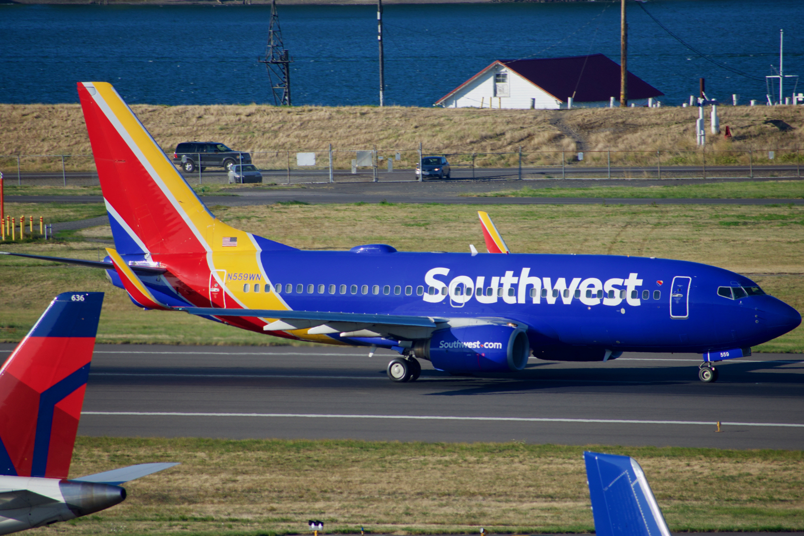 Full size: Southwest Boeing 737-700 N559WN at Portland International Airport