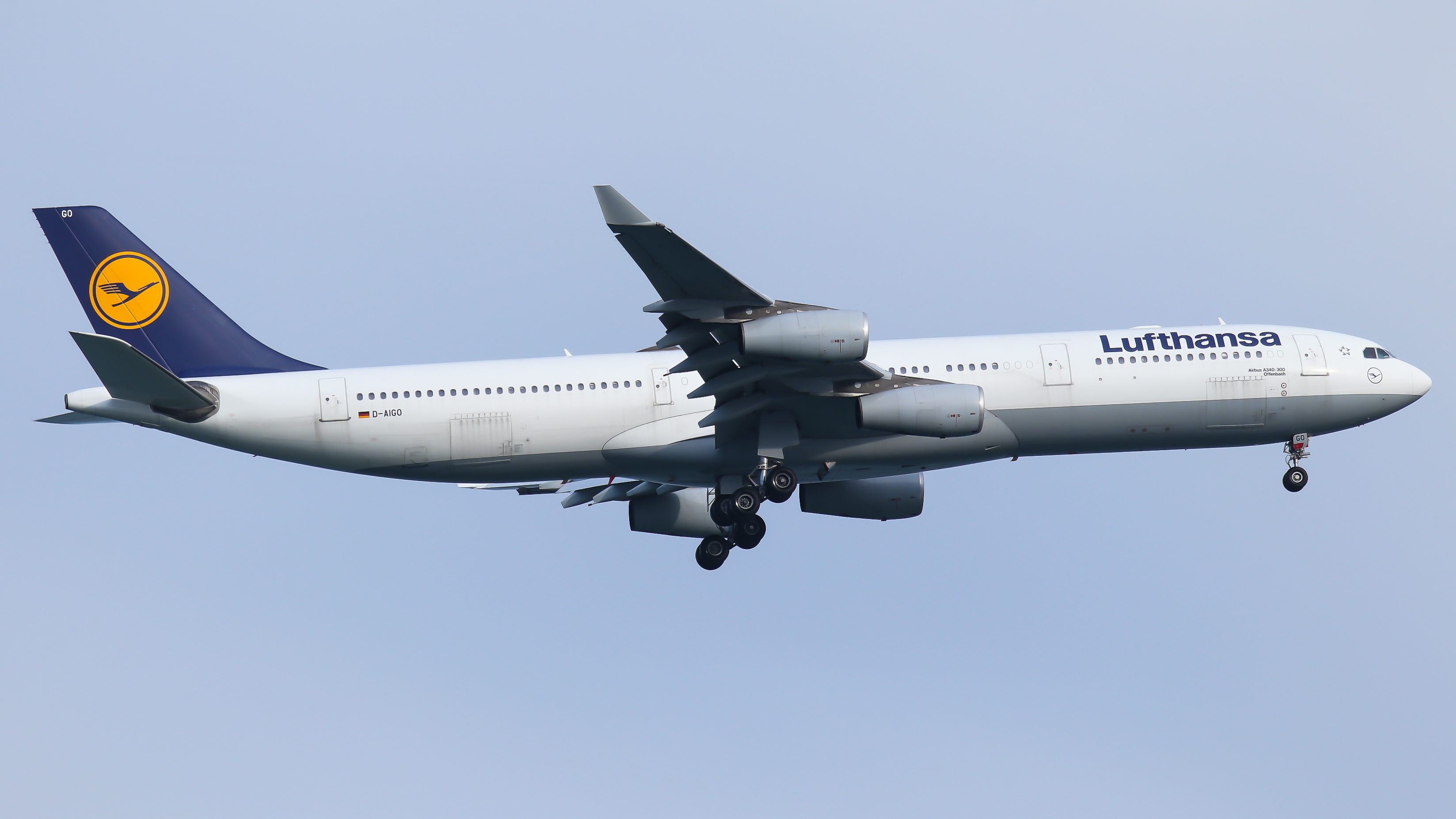 Full size: Lufthansa Airbus A340-300 D-AIGO at Singapore-Changi Airport