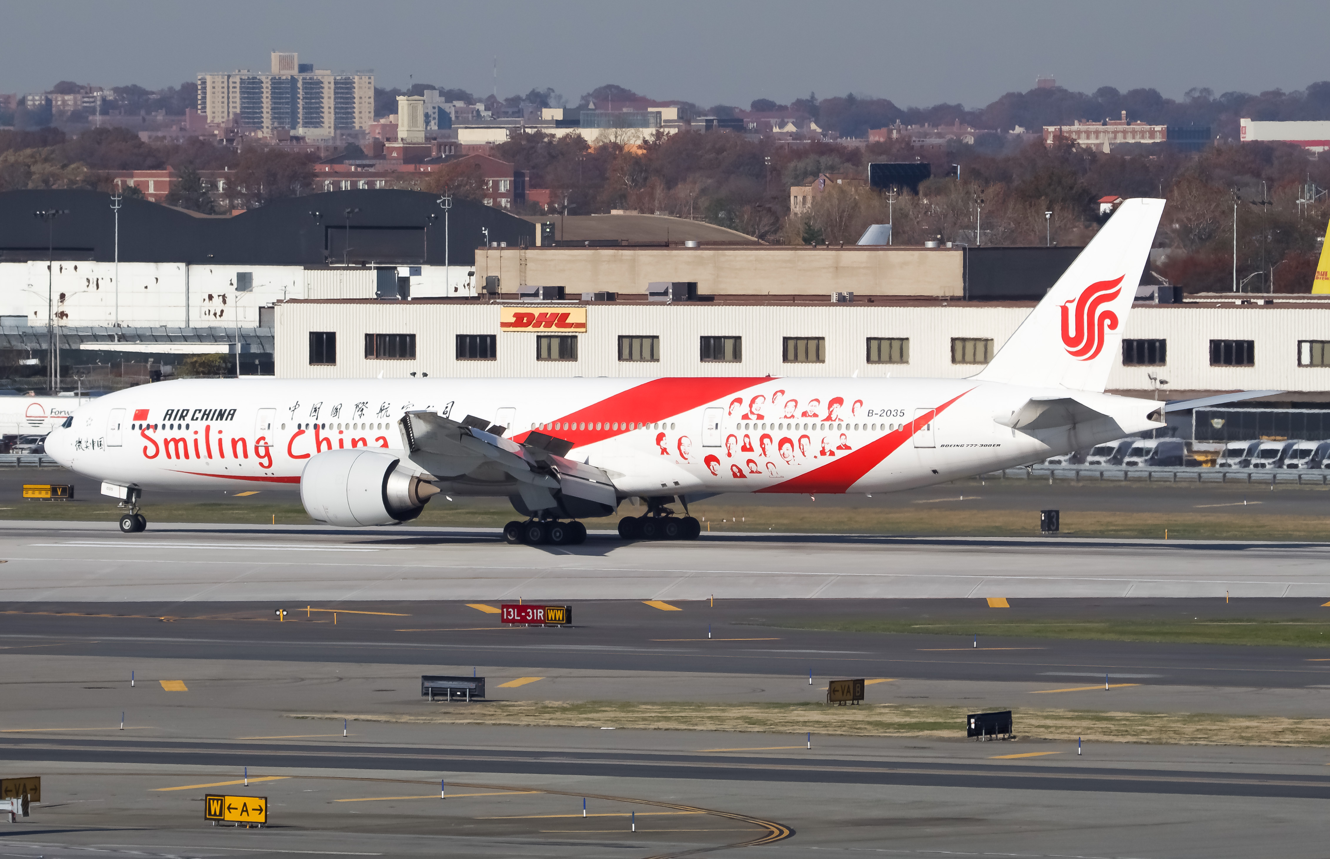 Full size: Air China Boeing 777-300ER B-2035 at John F. Kennedy International Airport