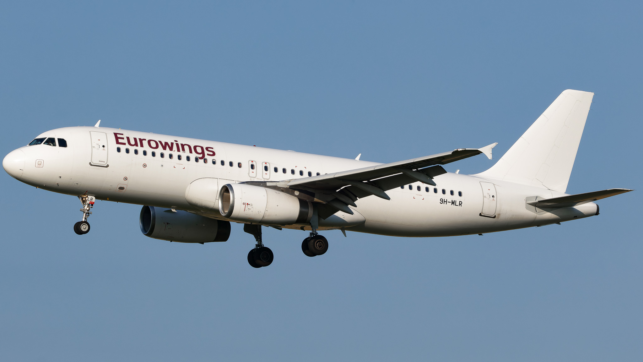 Full size: Eurowings (Avion Express Malta) Airbus A320 9H-MLR at Zurich-Kloten Airport