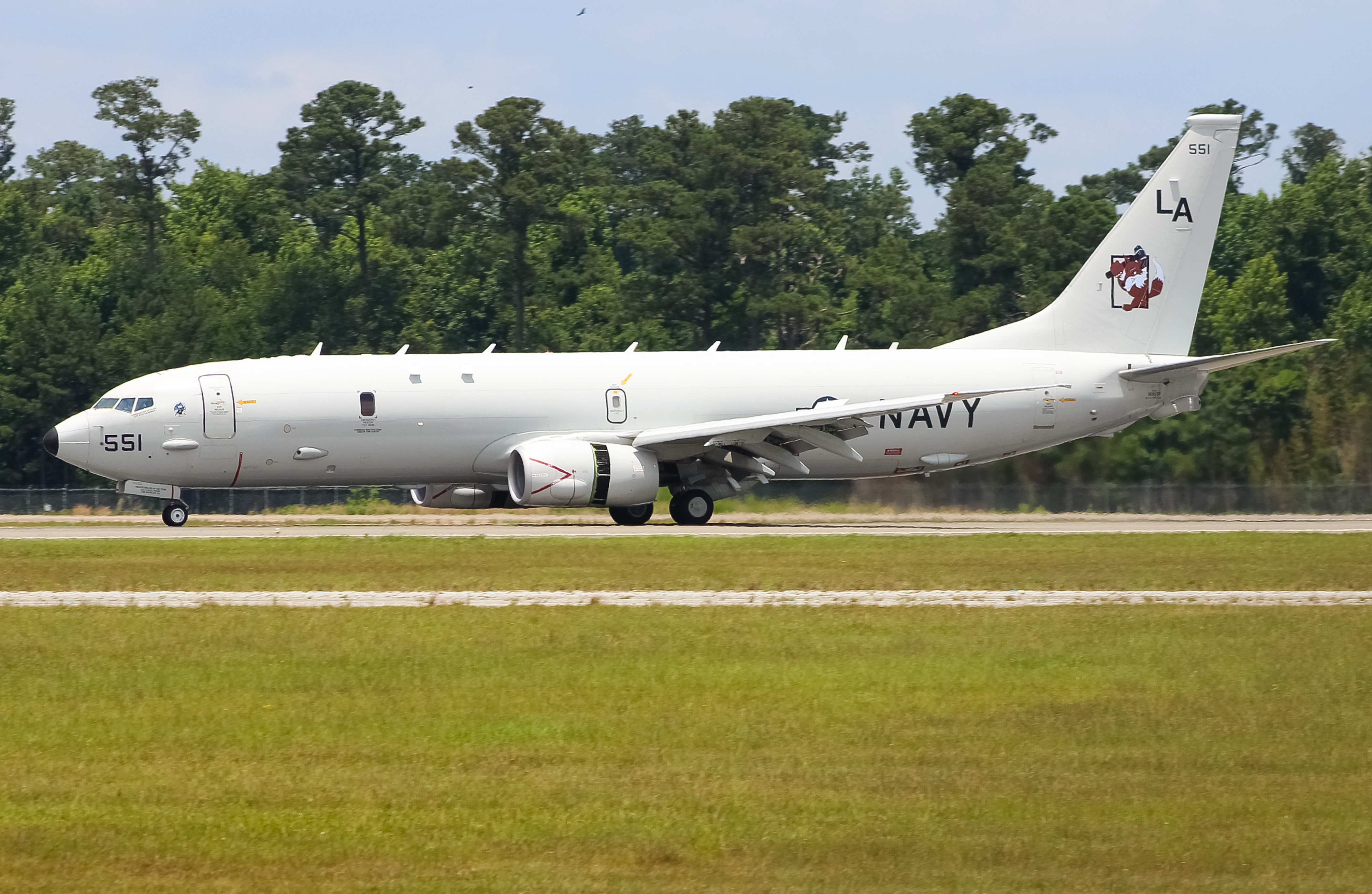 Full size: USN - United States Navy Boeing P-8 Poseidon  169551 at Wilmington International Airport