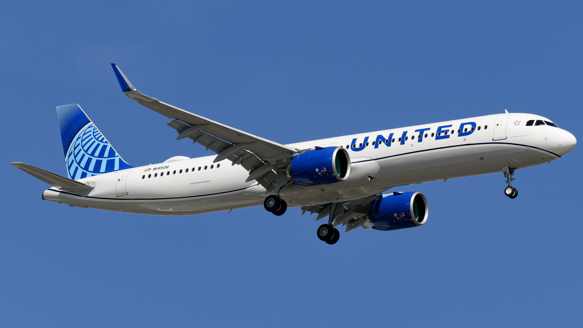 Full size: United Airlines Airbus A321NEO N14506 at Tampa International Airport