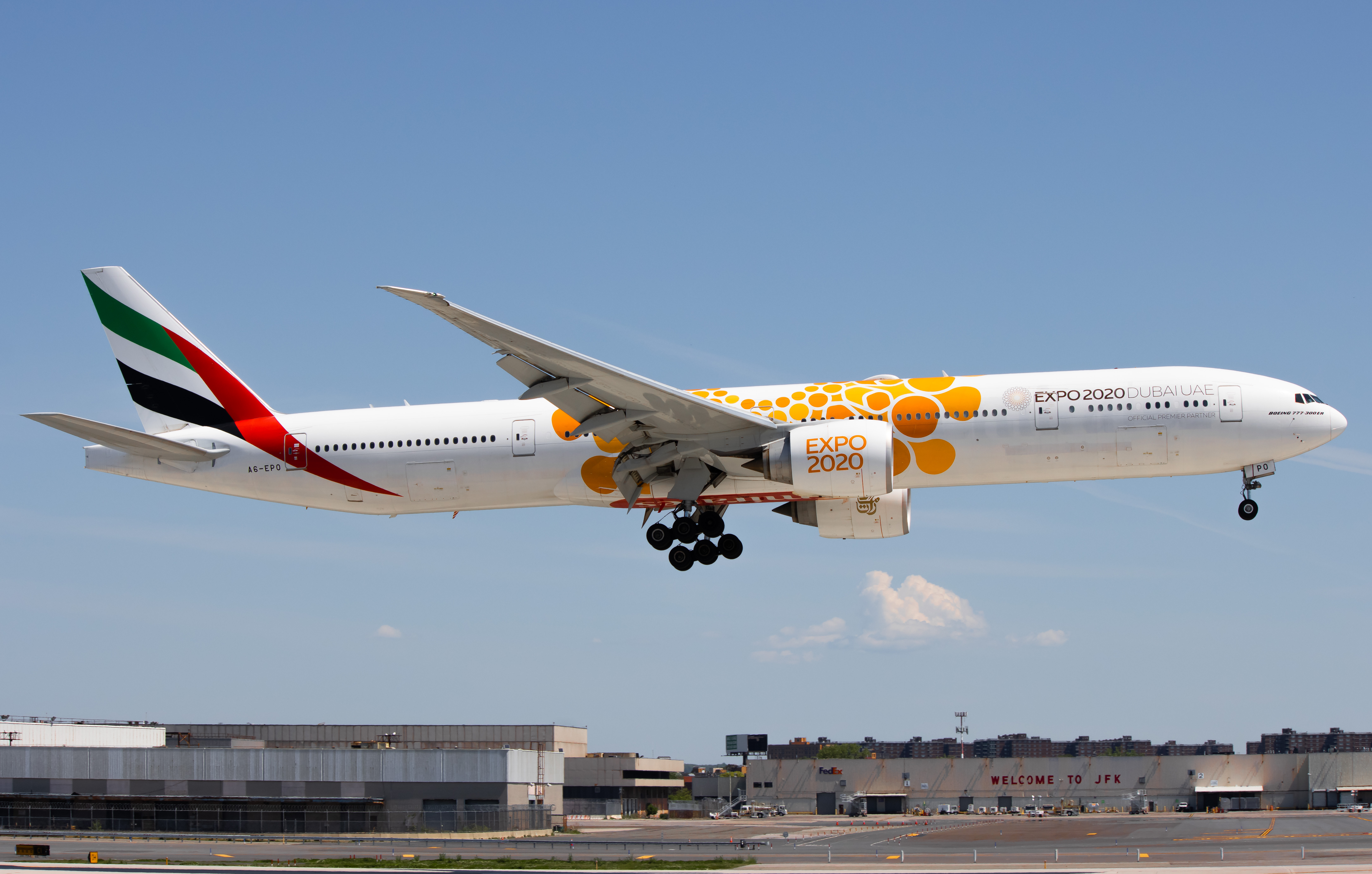 Full size: Emirates Boeing 777-300ER A6-EPO at John F. Kennedy International Airport