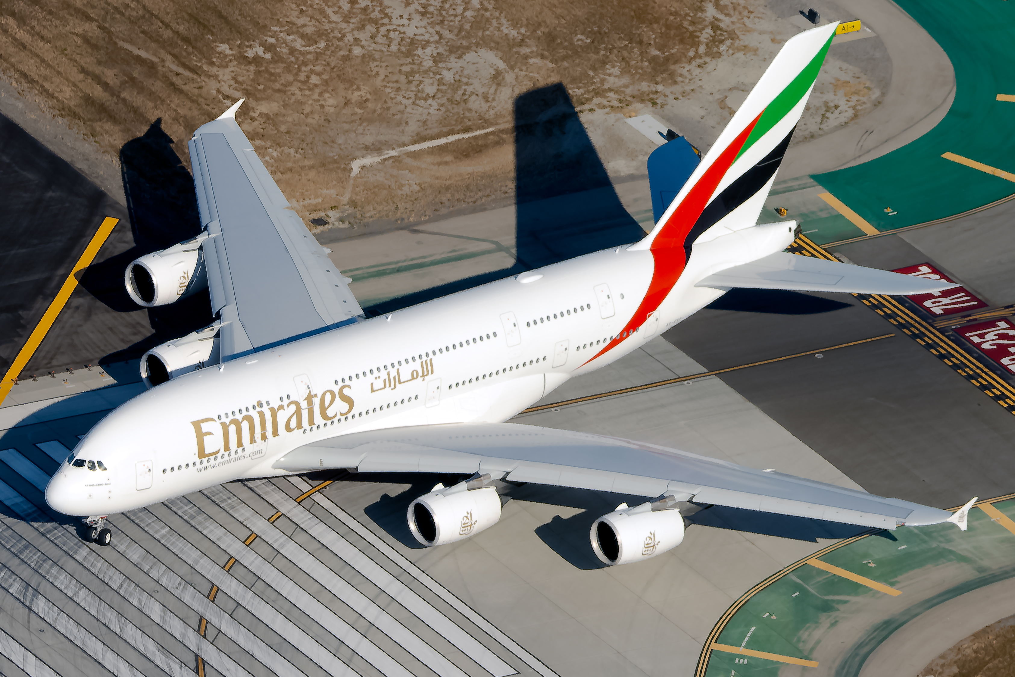 Full size: Emirates Airbus A380-800 A6-EVP at Los Angeles International Airport