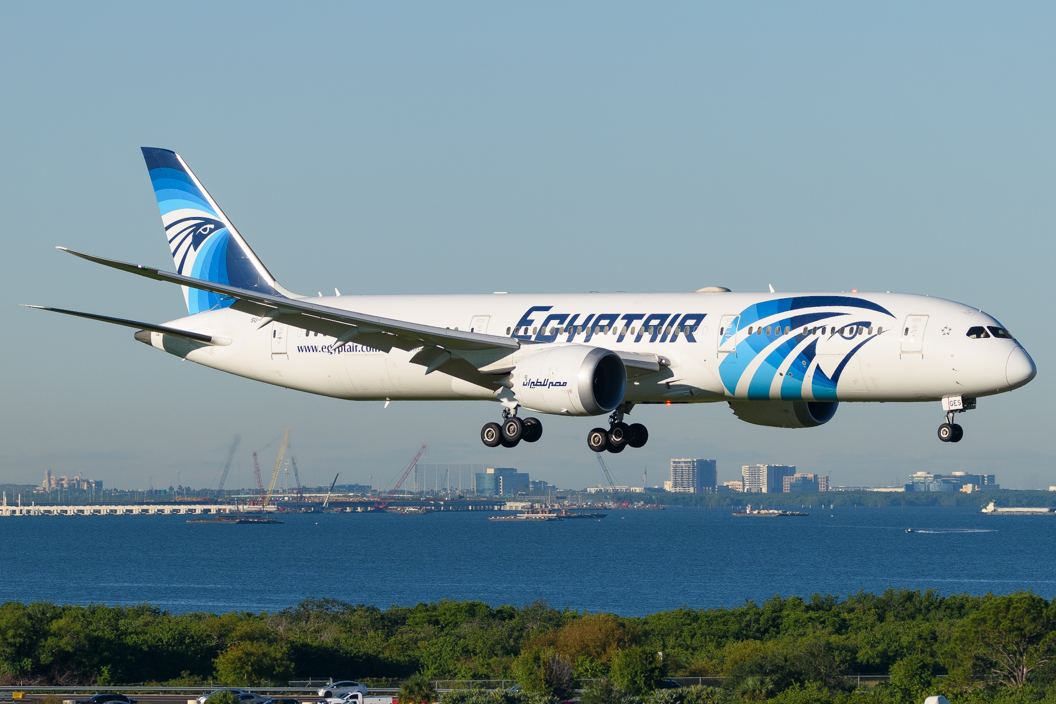 Full size: EgyptAir Boeing 787-9 SU-GES at Tampa International Airport