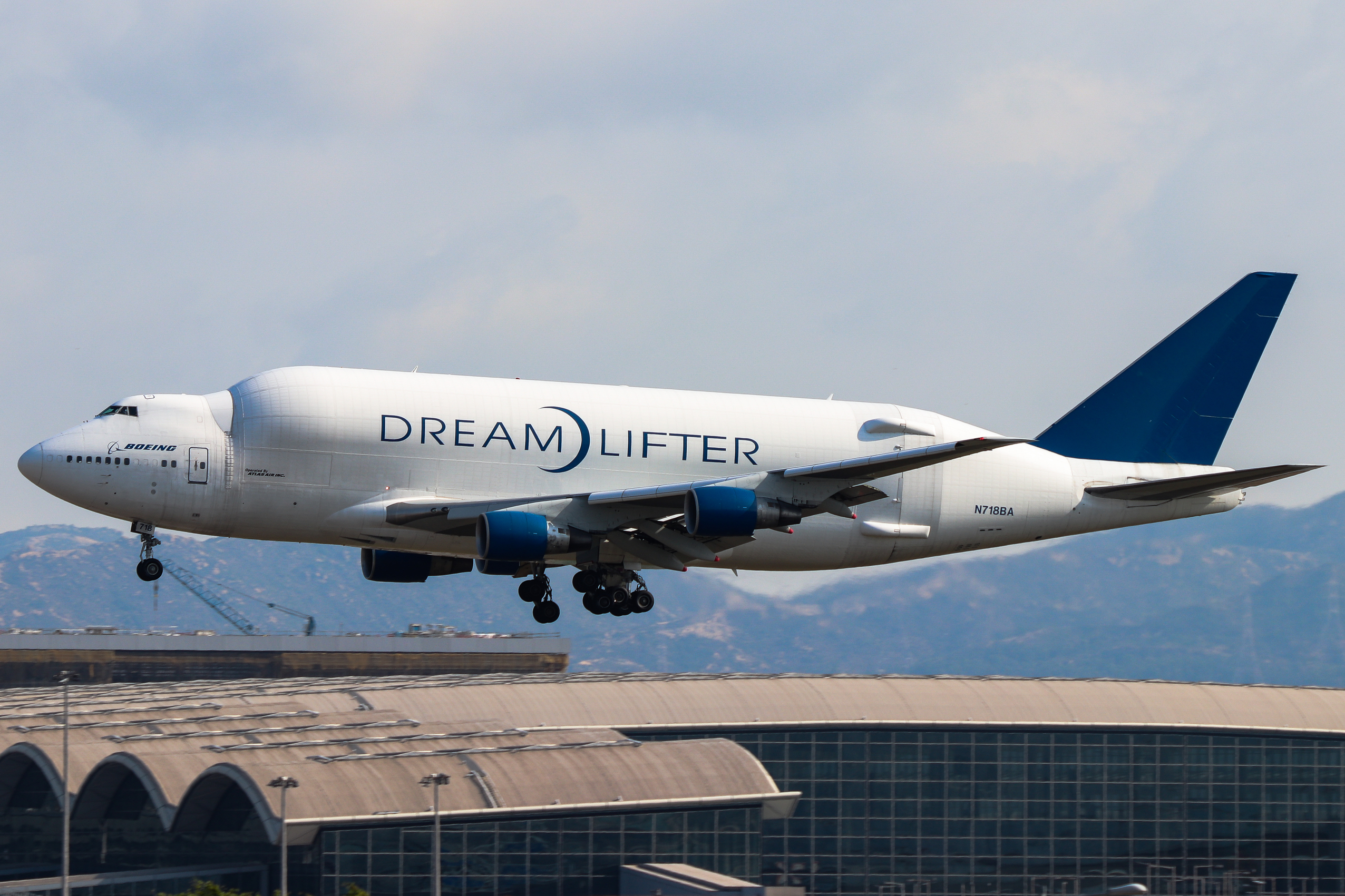Full size: Boeing Boeing Dreamlifter (BLCF) N718BA at Hong Kong International Airport
