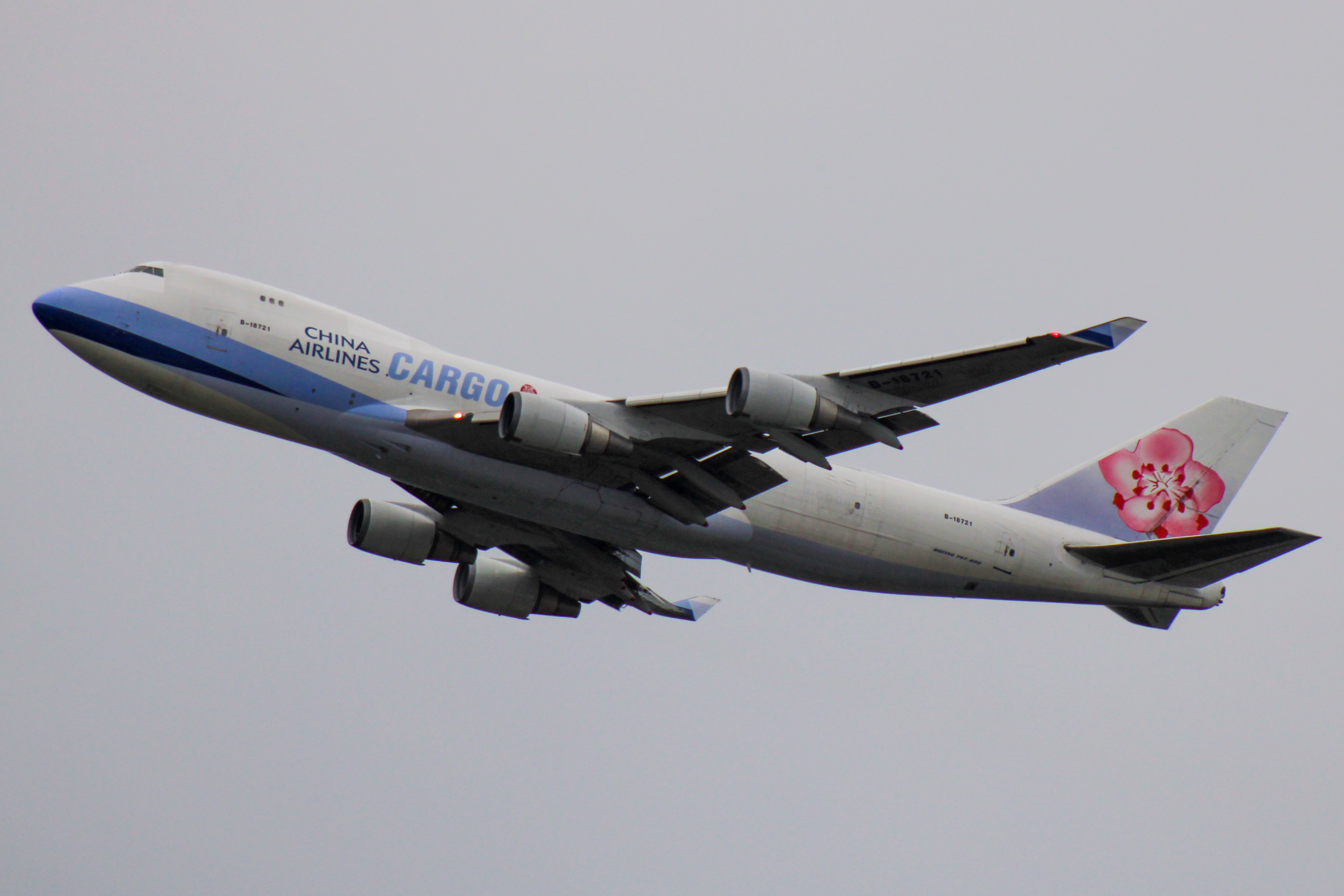 Full size: China Airlines Cargo Boeing 747-400F B-18721 at Hartsfield-Jackson Atlanta International Airport