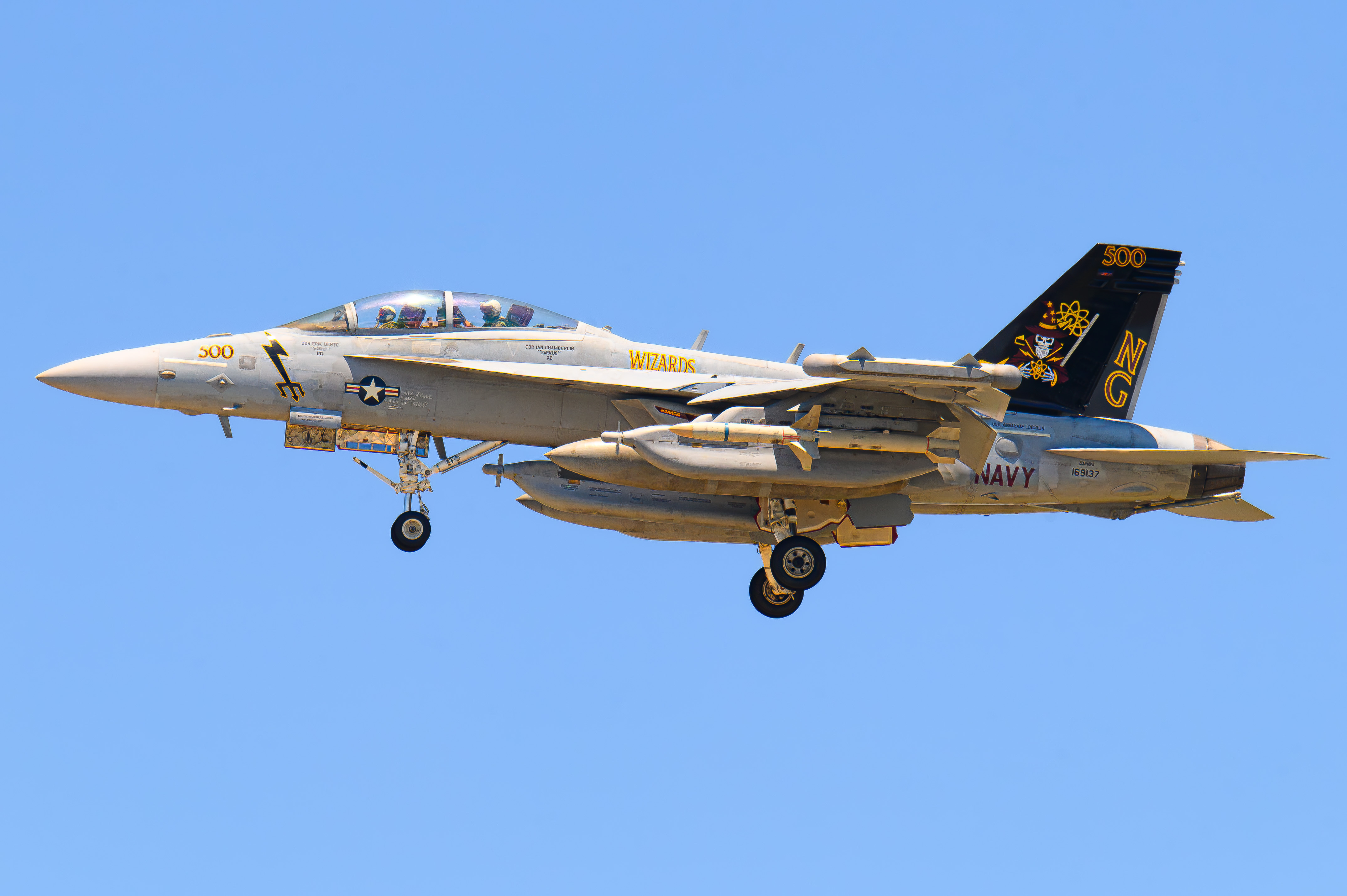 Full size: USN - United States Navy Boeing EA-18G Growler 169137 at North Island NAS
