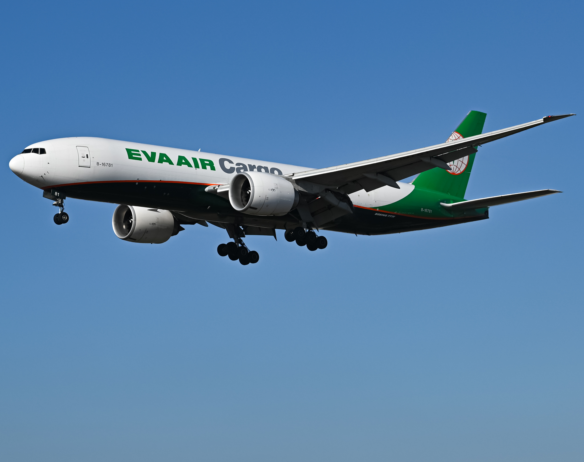 Full size: EVA Air Cargo Boeing 777-F B-16781 at Los Angeles International Airport