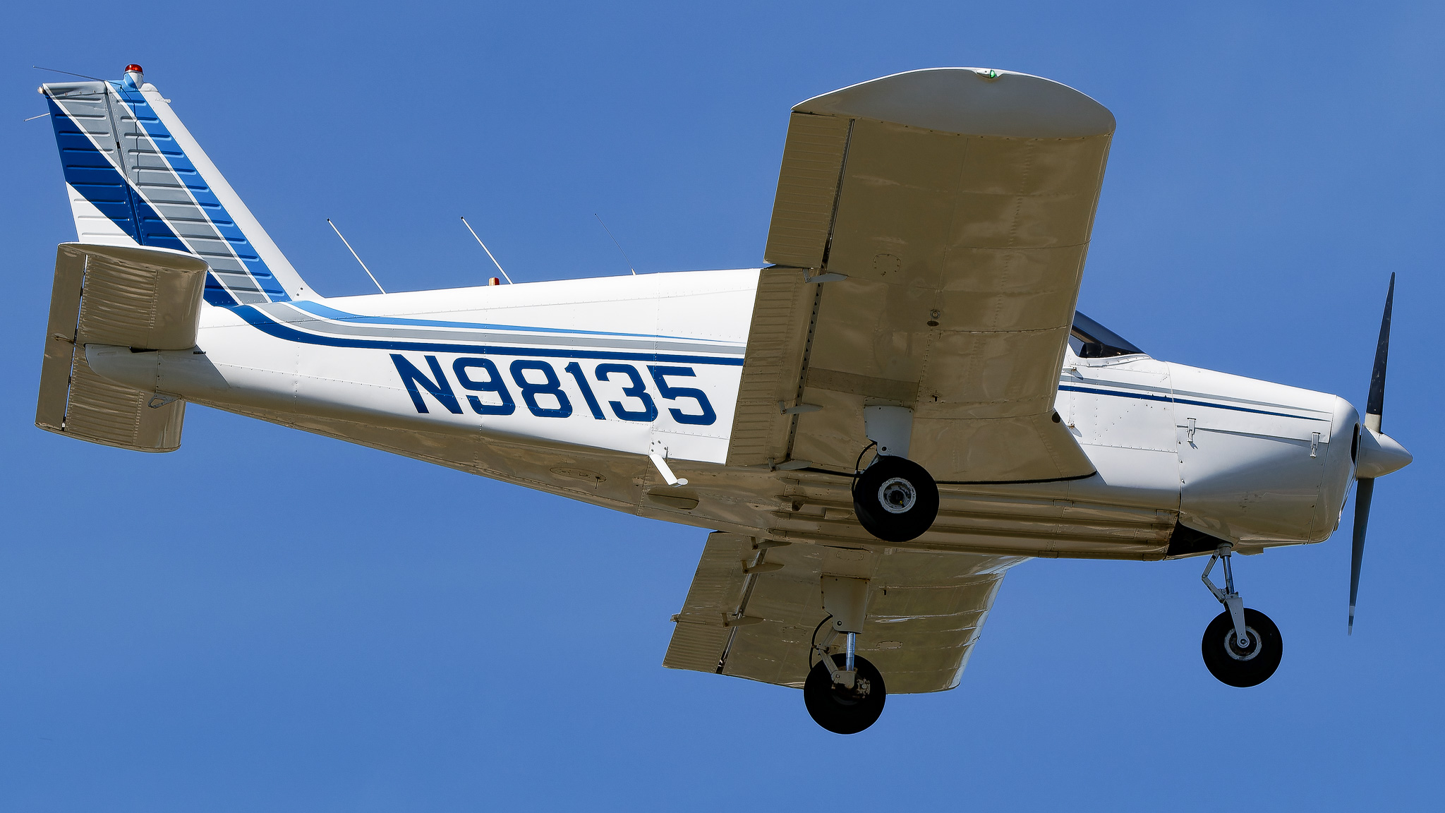 Full size: PRIVATE  Piper PA-28-140 Cherokee N98135 at St. Petersburg Clearwater International Airport