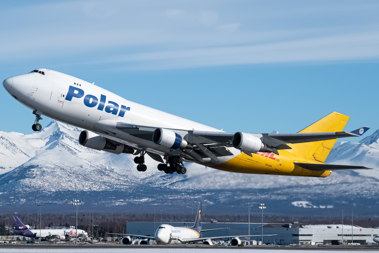 Full size: Polar Air Boeing 747-400F N453PA at Anchorage Ted Stevens International Airport