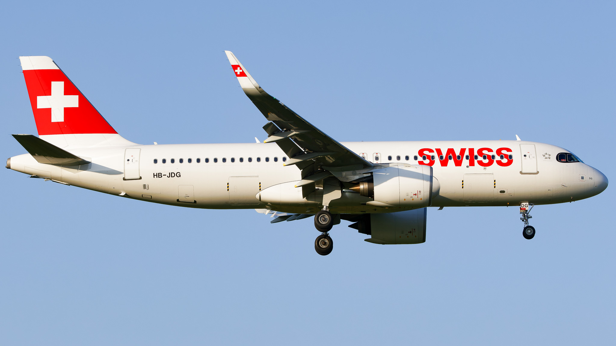 Full size: Swiss International Air Lines Airbus A320NEO HB-JDG at Zurich-Kloten Airport