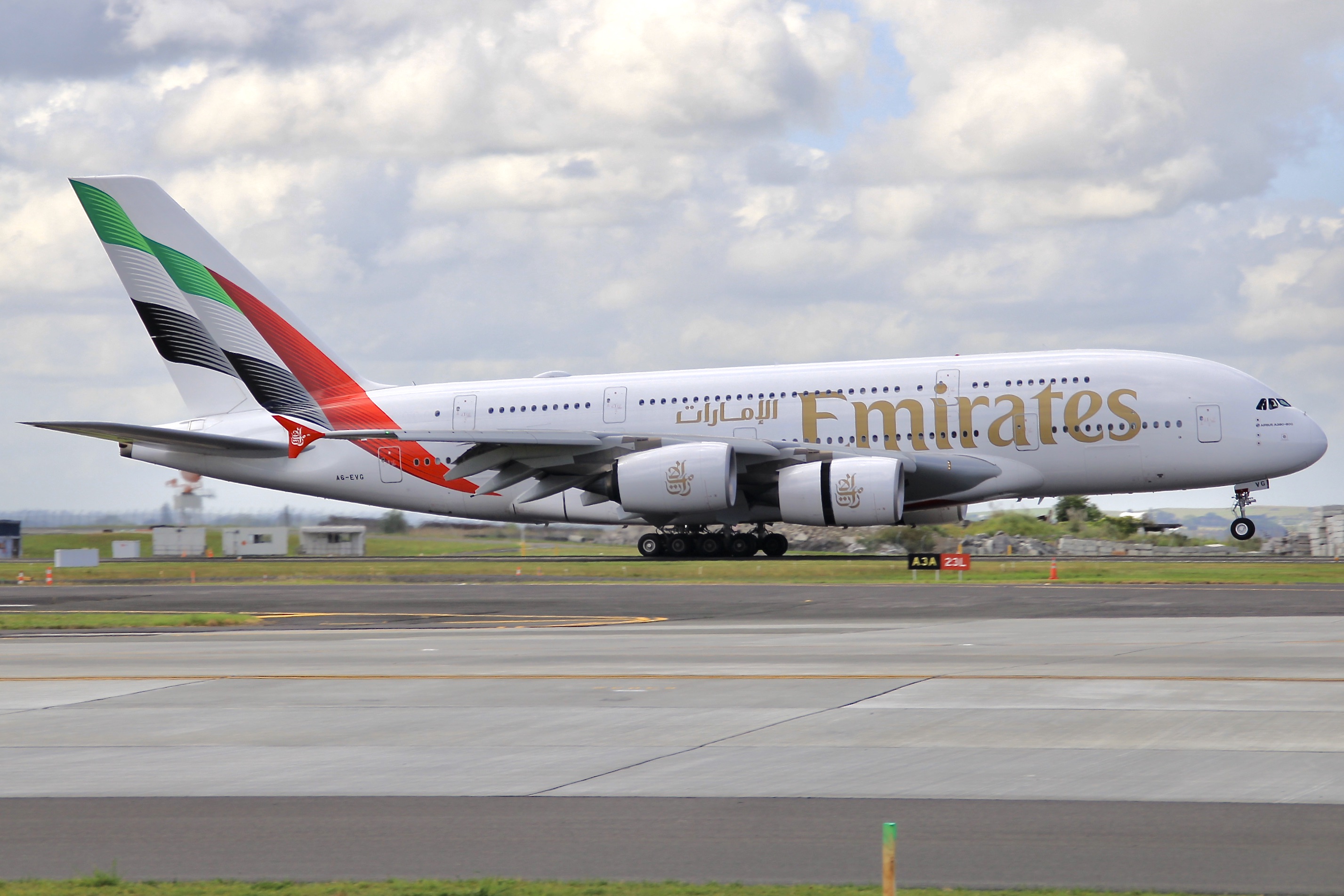 Full size: Emirates Airbus A380-800 A6-EVG at Auckland International Airport