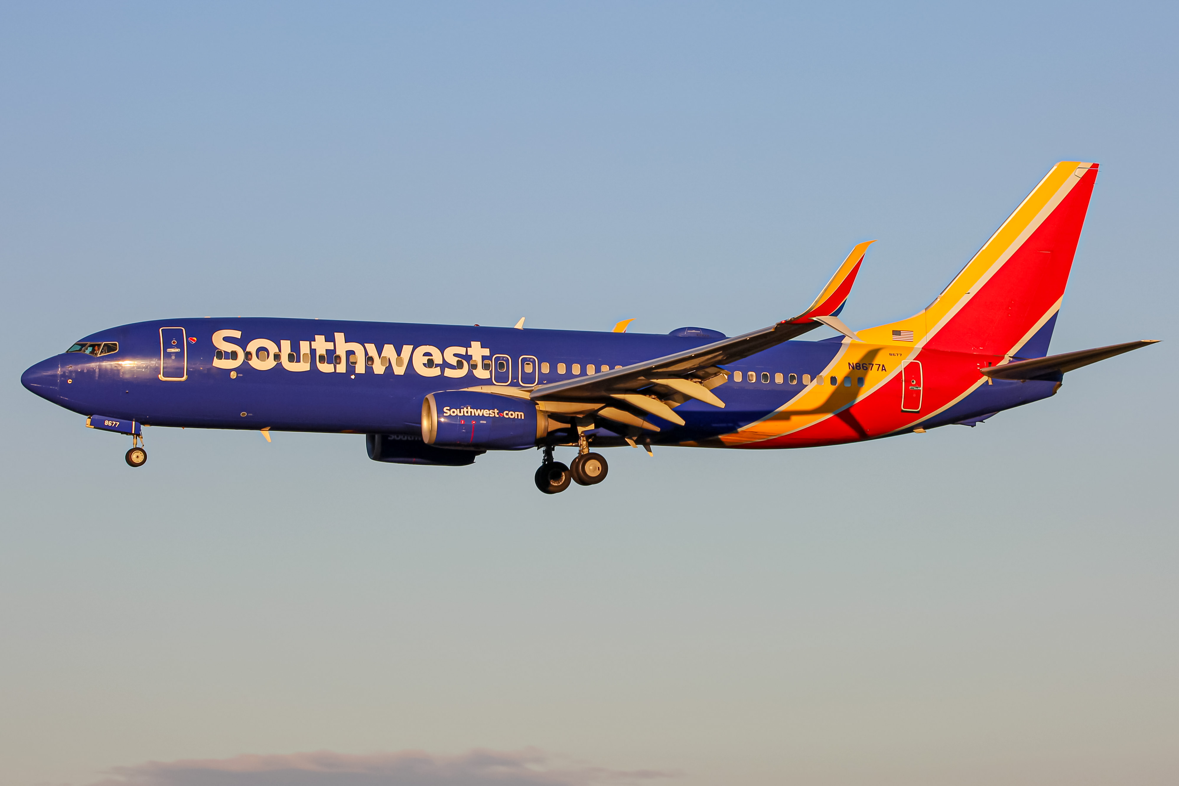 Full size: Southwest Airlines Boeing 737-800 N8677A at Baltimore/Washington International Thurgood Marshall Airport