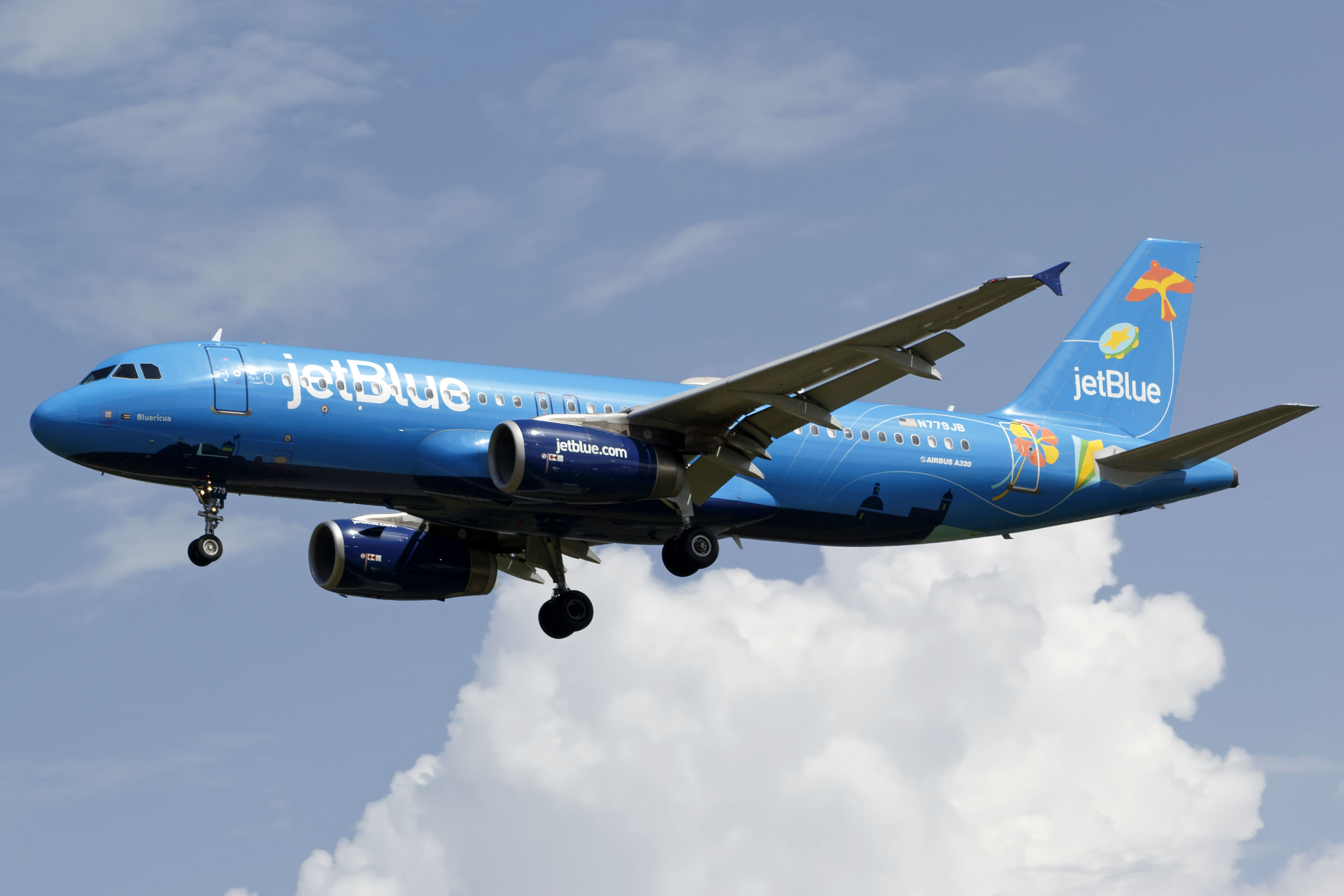 Full size: JetBlue Airways Airbus A320 N779JB at Orlando International Airport