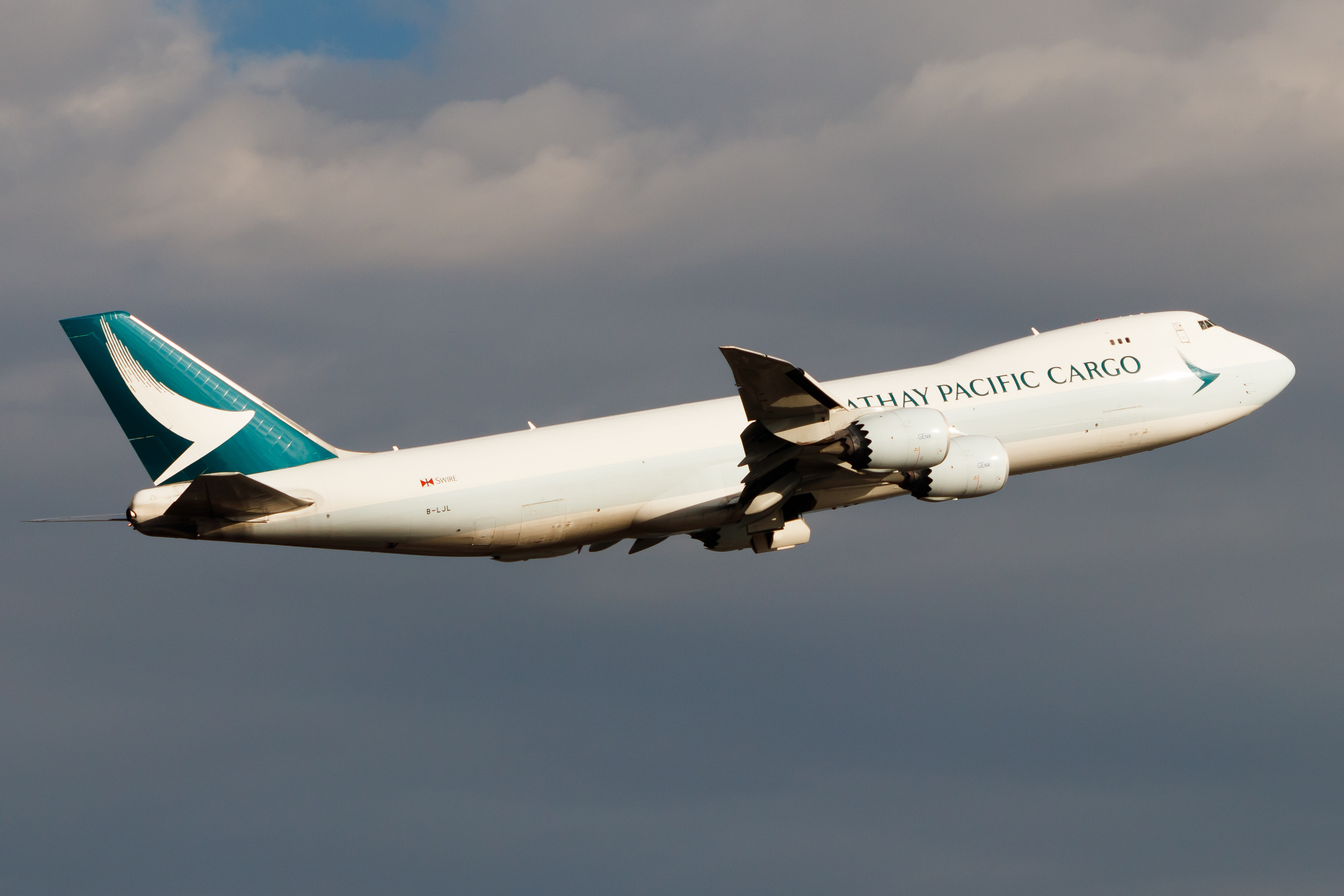 Full size: Cathay Pacific Cargo Boeing 747-8F B-LJL at Hong Kong International Airport