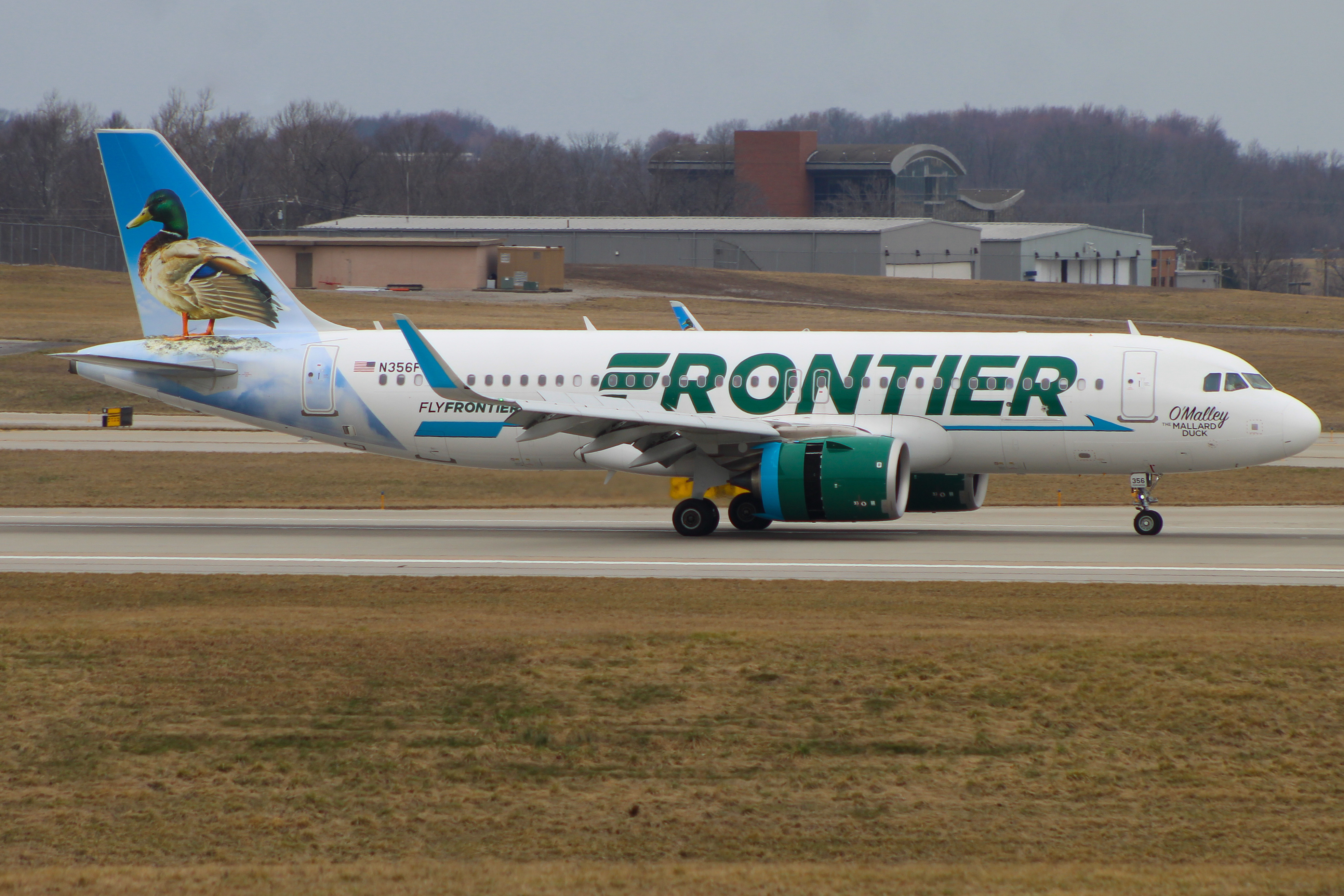 Full size: Frontier Airlines Airbus A320NEO N356FR at Cincinnati/Northern Kentucky International Airport