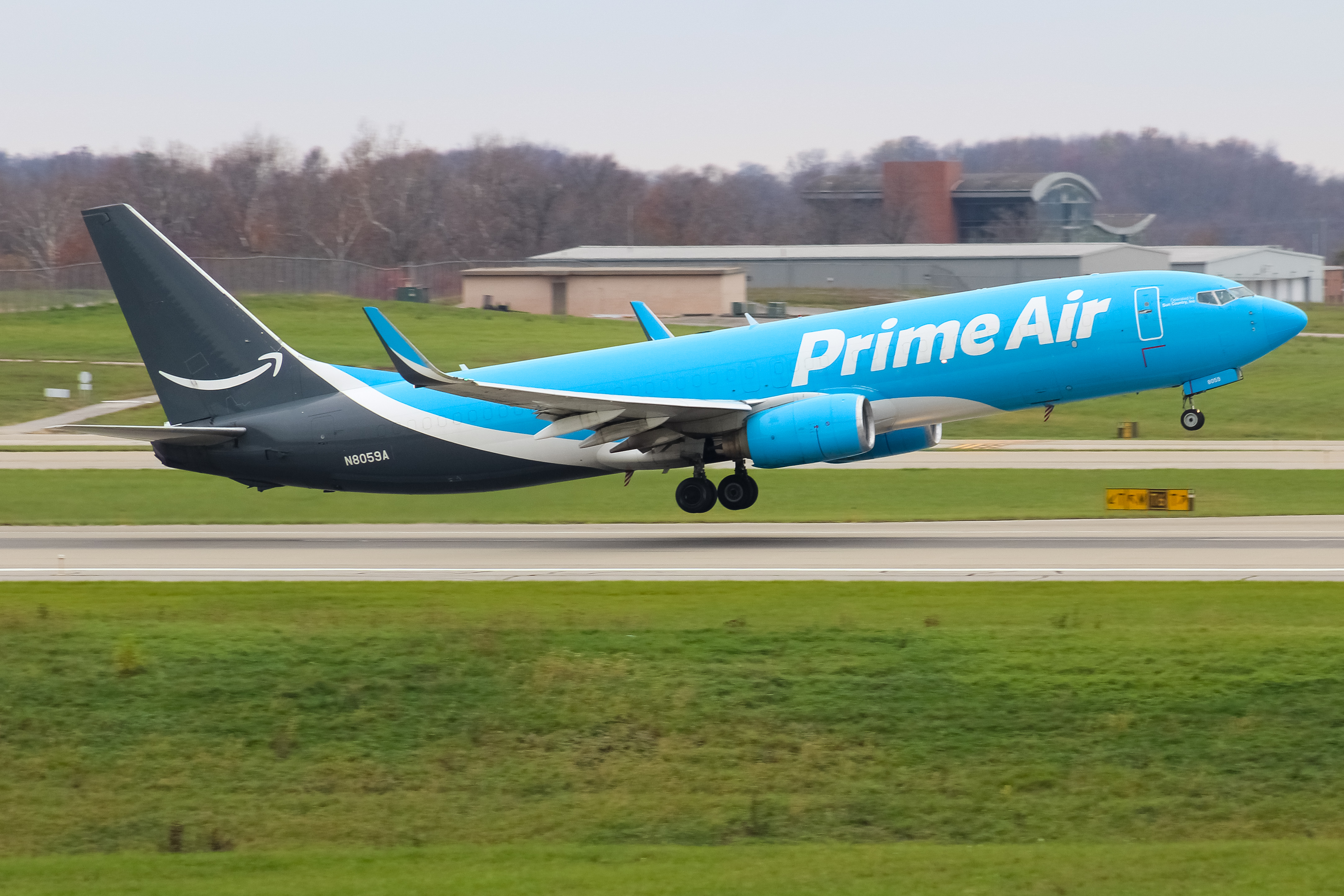 Full size: Prime Air Boeing 737-800 N8059A at Cincinnati/Northern Kentucky International Airport