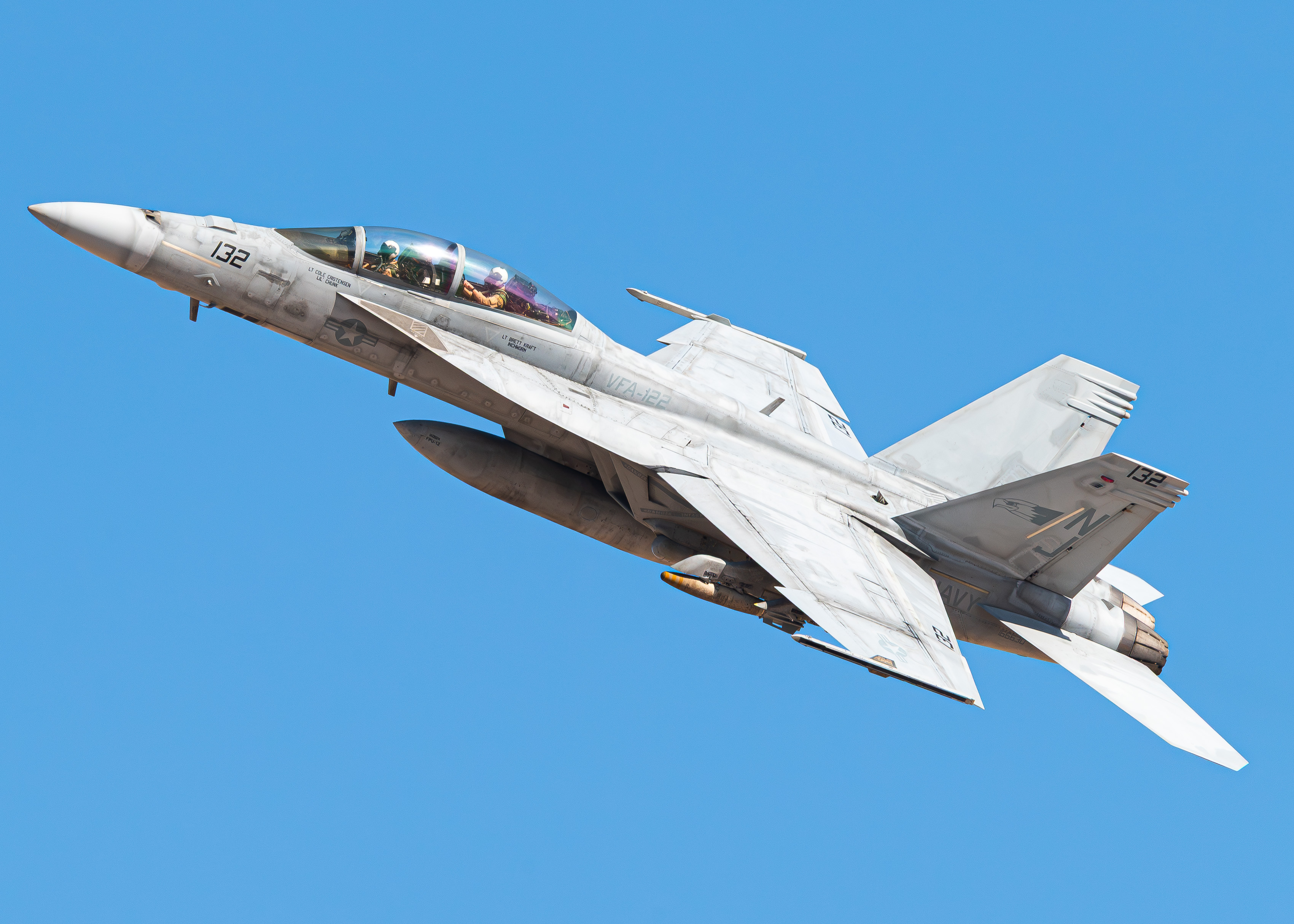 Full size: USN - United States Navy Boeing F/A-18E/F Super Hornet 166630 at Naval Air