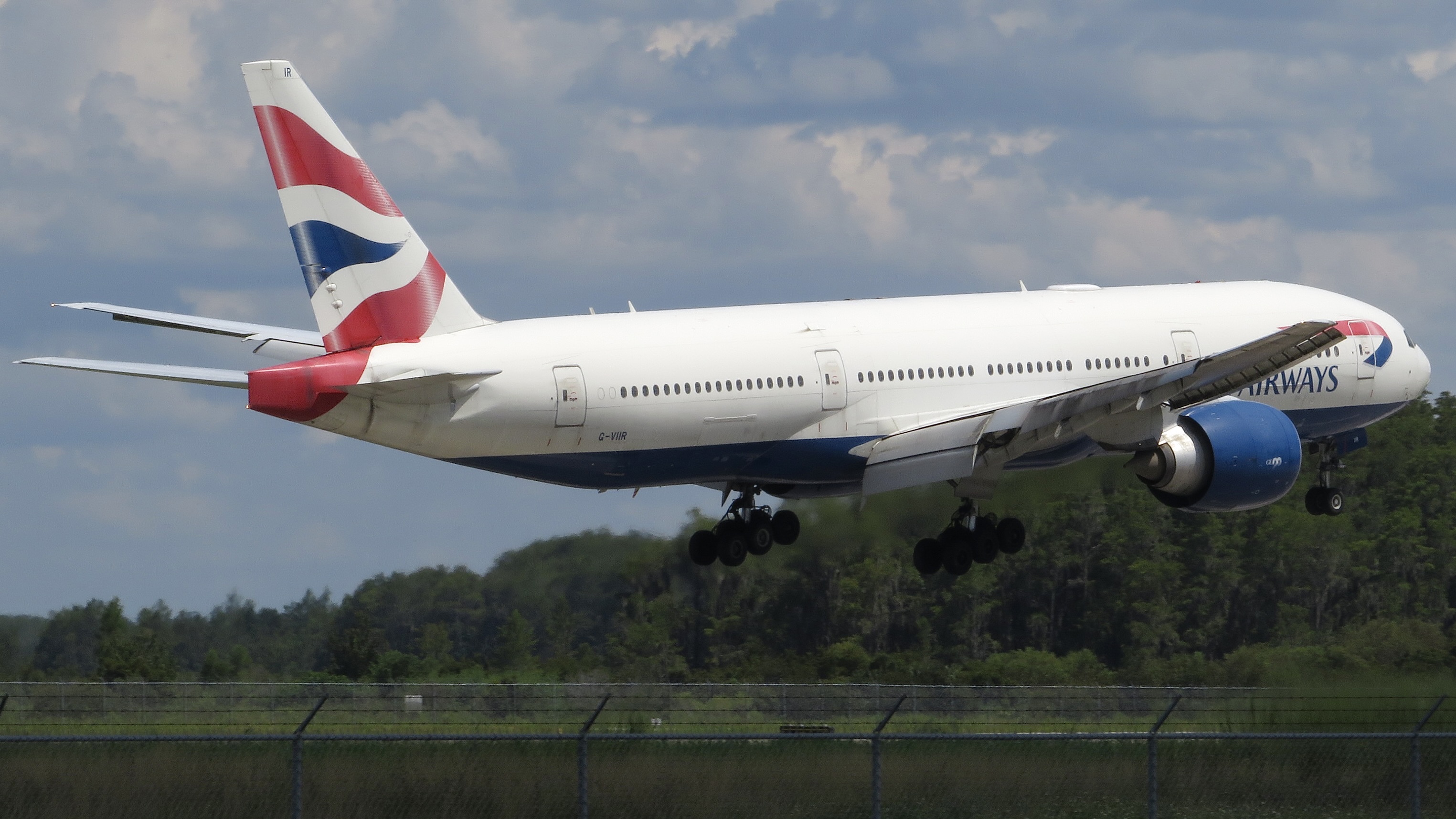 Full size: British Airways Boeing 777-200ER G-VIIR at Orlando International Airport