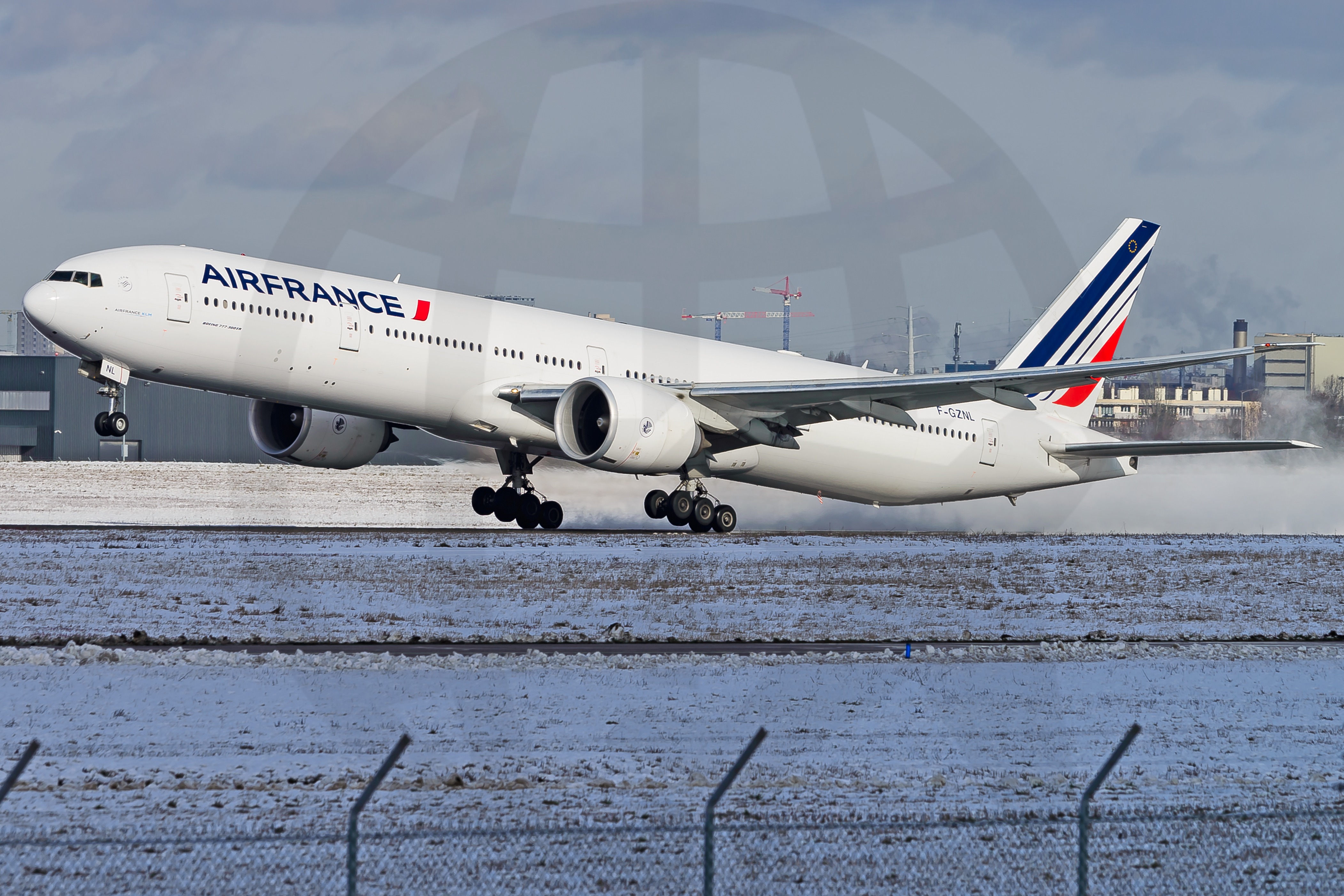 Full size: Air France Boeing 777-300ER F-GZNL at Paris Orly Airport