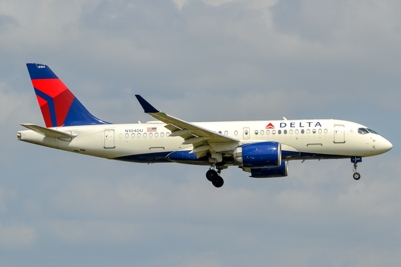 Full size: Delta Airlines Airbus A220-100 N104DU at Dallas-Fort Worth International Airport
