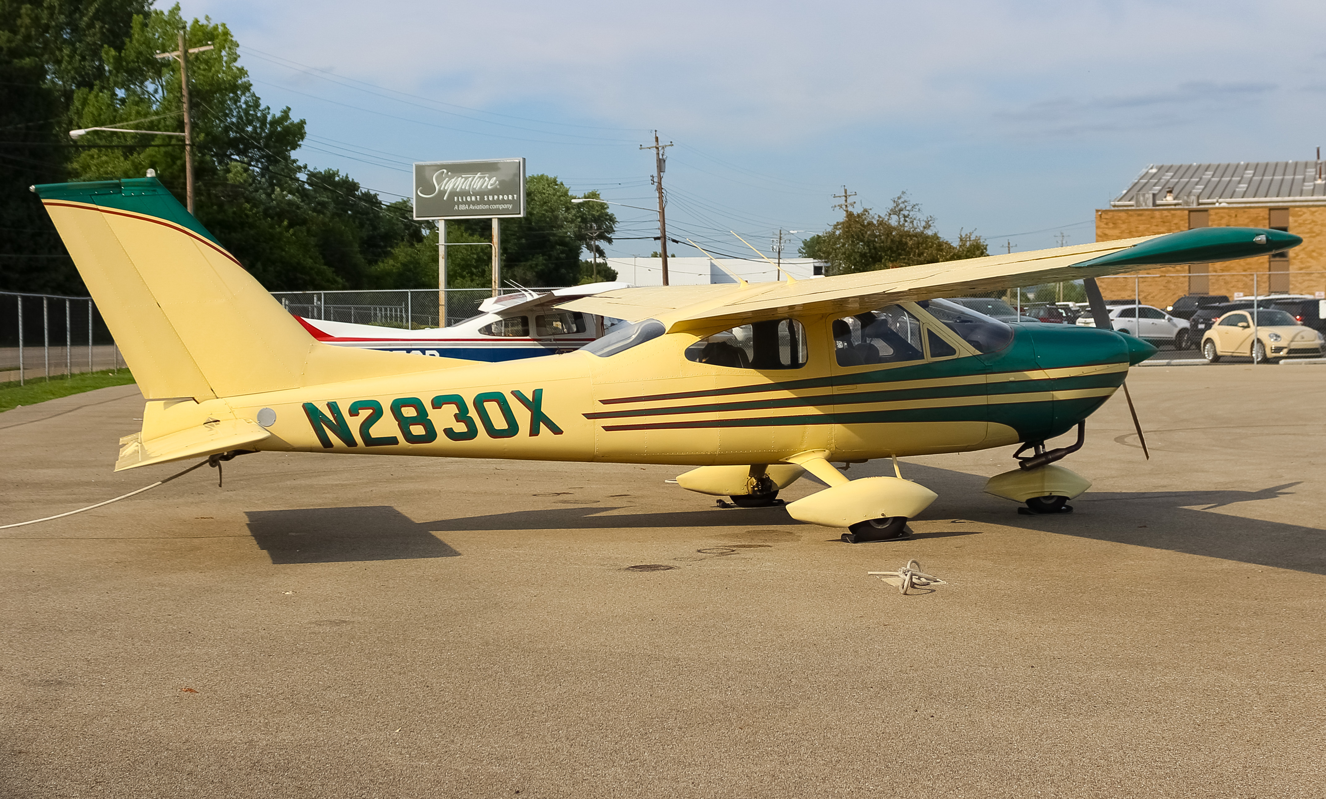 Full size: PRIVATE  Cessna 177 Cardinal N2830X at Cincinnati Municipal Airport/Lunken Field