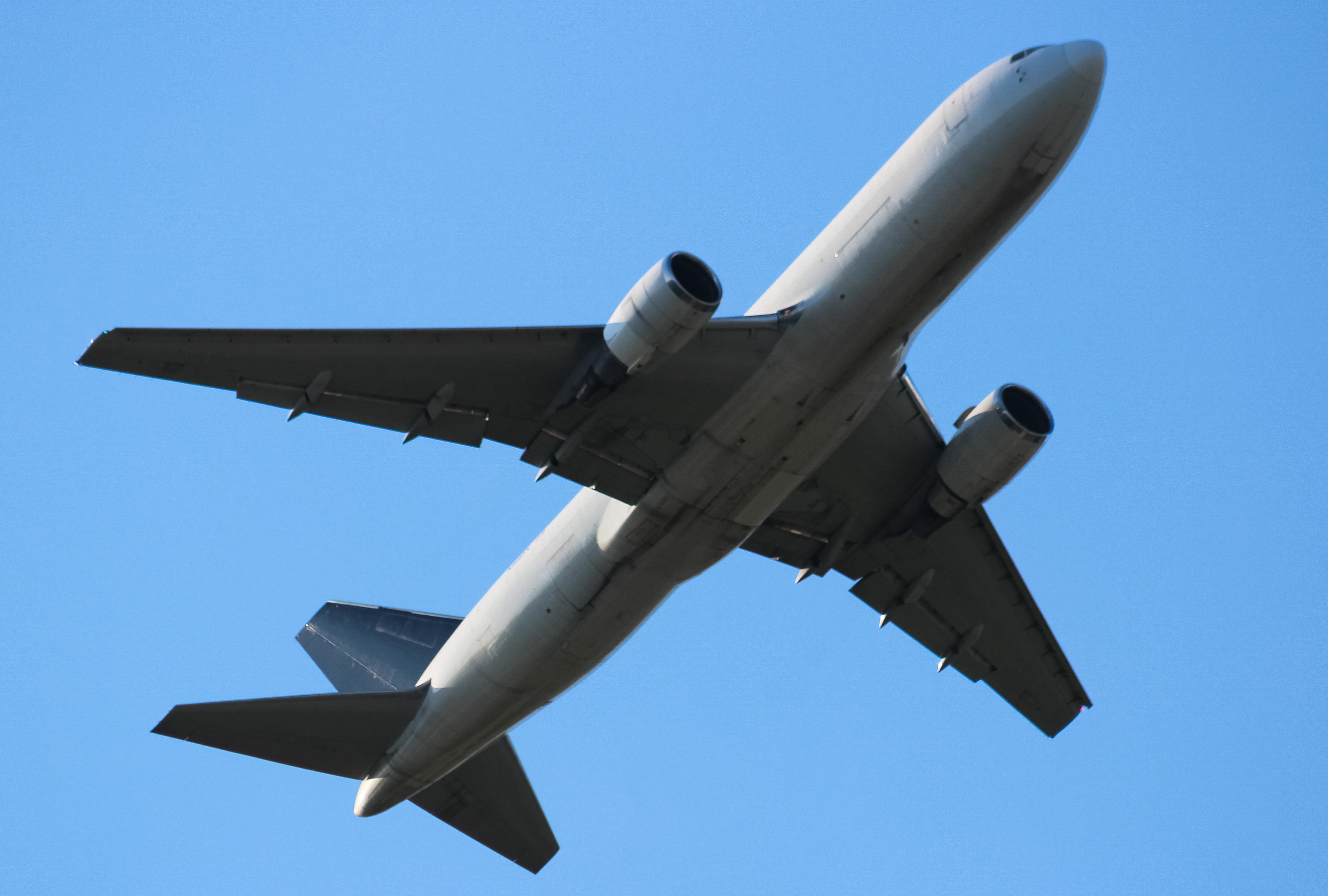 Full size: 21 Air Boeing 767-200F N881YV at Cincinnati/Northern Kentucky International Airport