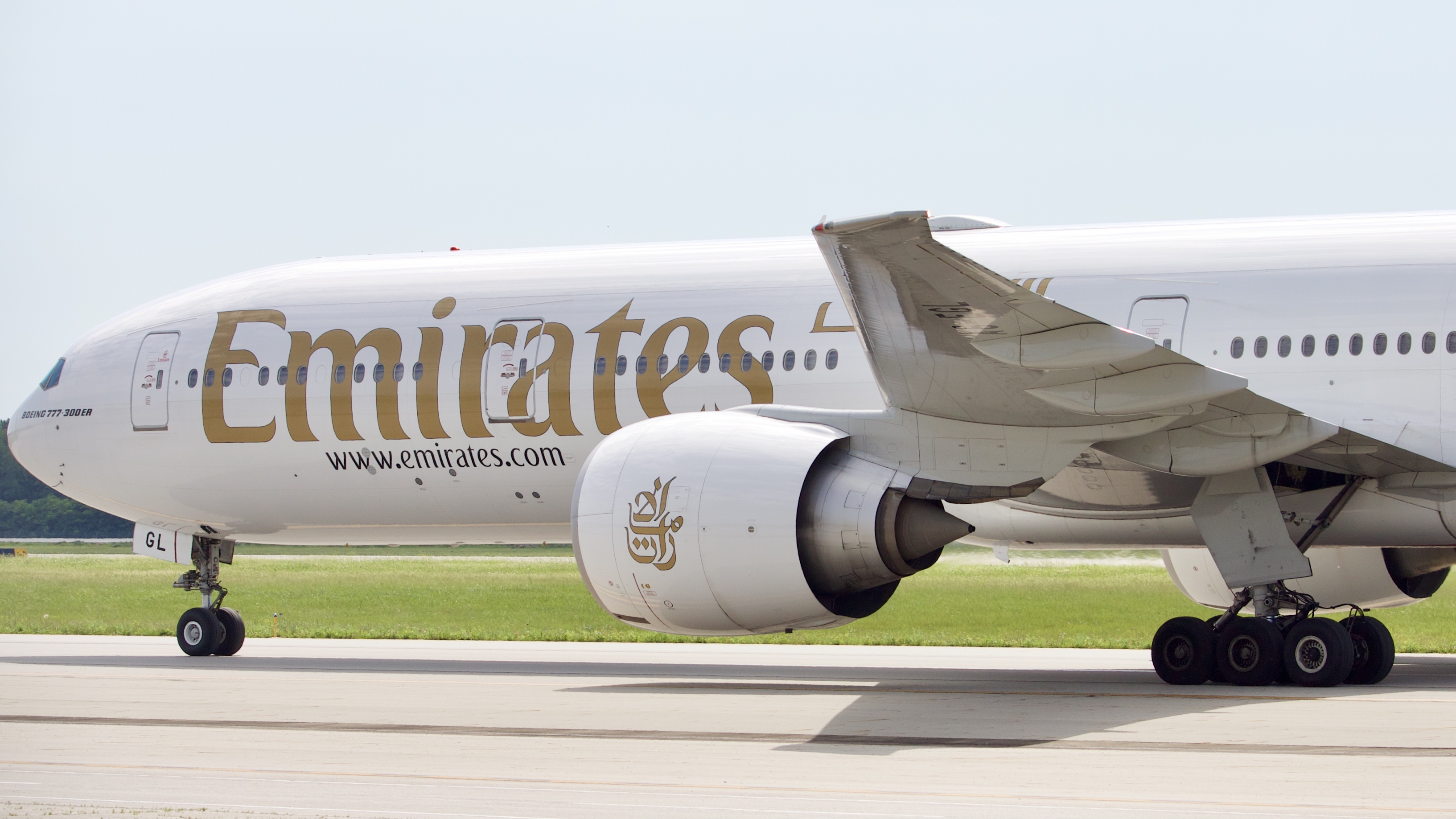 Full size: Emirates Boeing 777-300ER A6-EGL at Rickenbacker International Airport