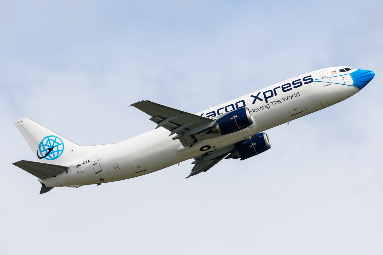 Full size: Kargo Xpress Boeing 737-400F 9M-KXA at Hong Kong International Airport
