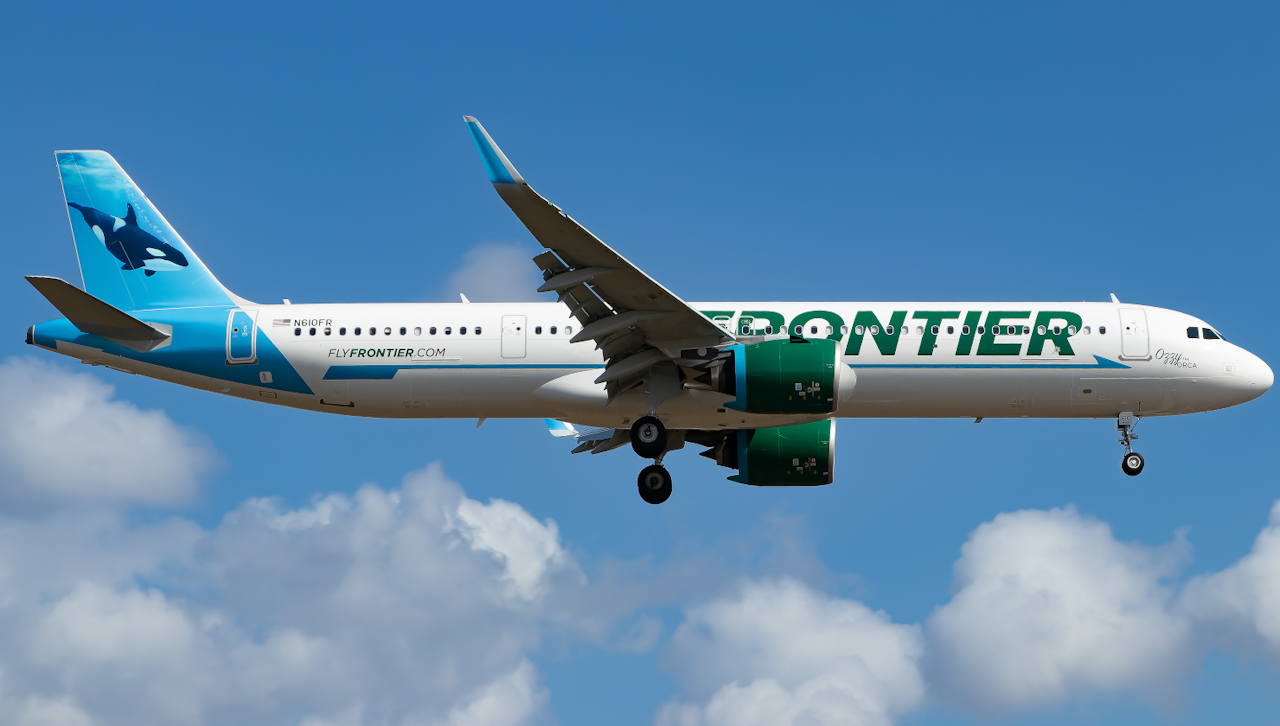 Full size: Frontier Airlines Airbus A321NEO N610FR  at Tampa International Airport