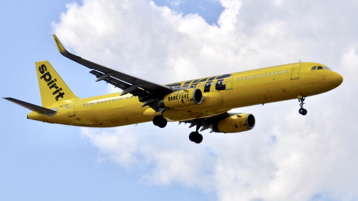 Full size: Spirit Airlines  Airbus A321 N672NK at Chicago O'Hare International Airport