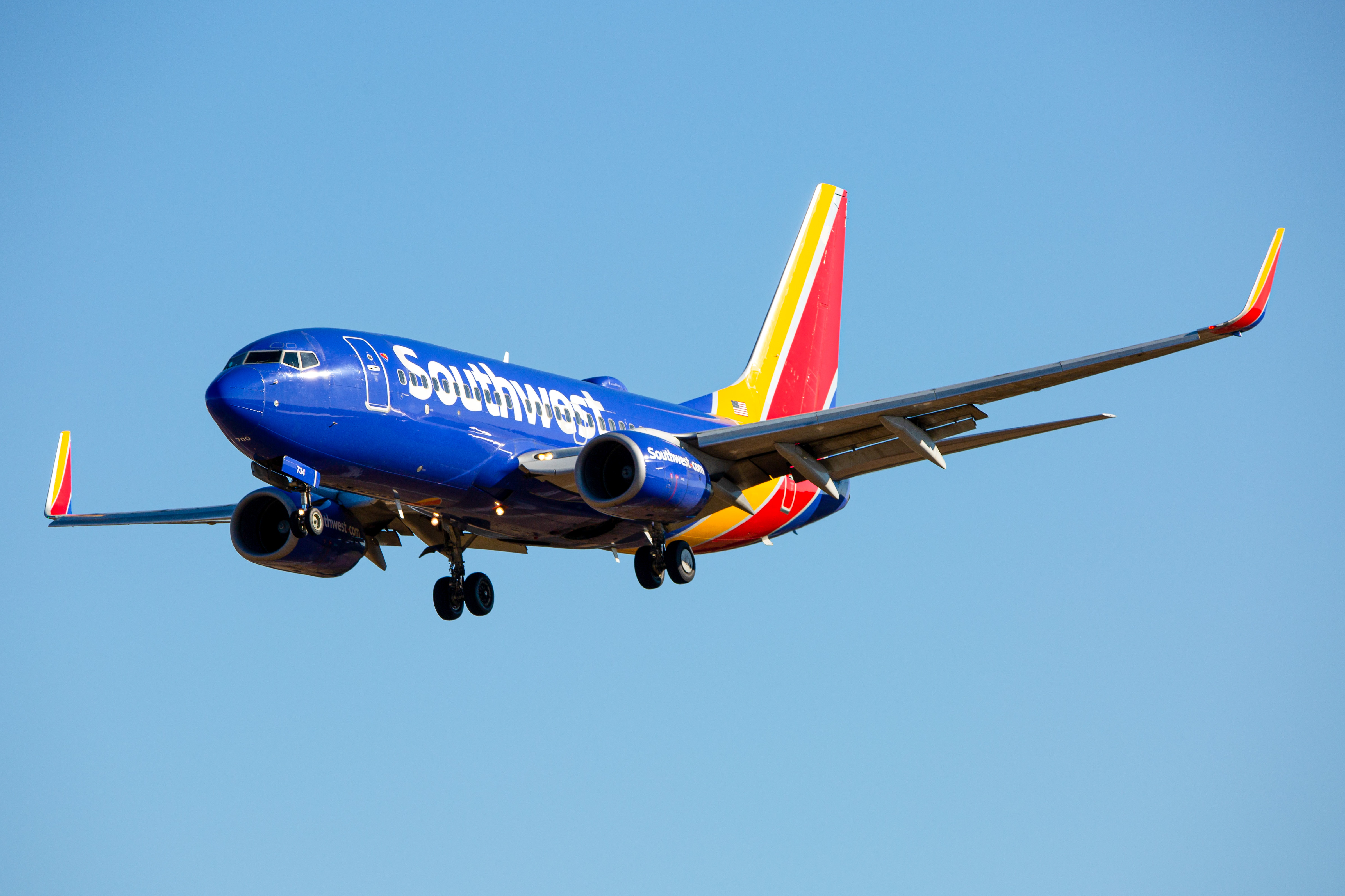 Full size: Southwest Airlines Boeing 737-700 N734SA at Baltimore/Washington International Thurgood Marshall Airport