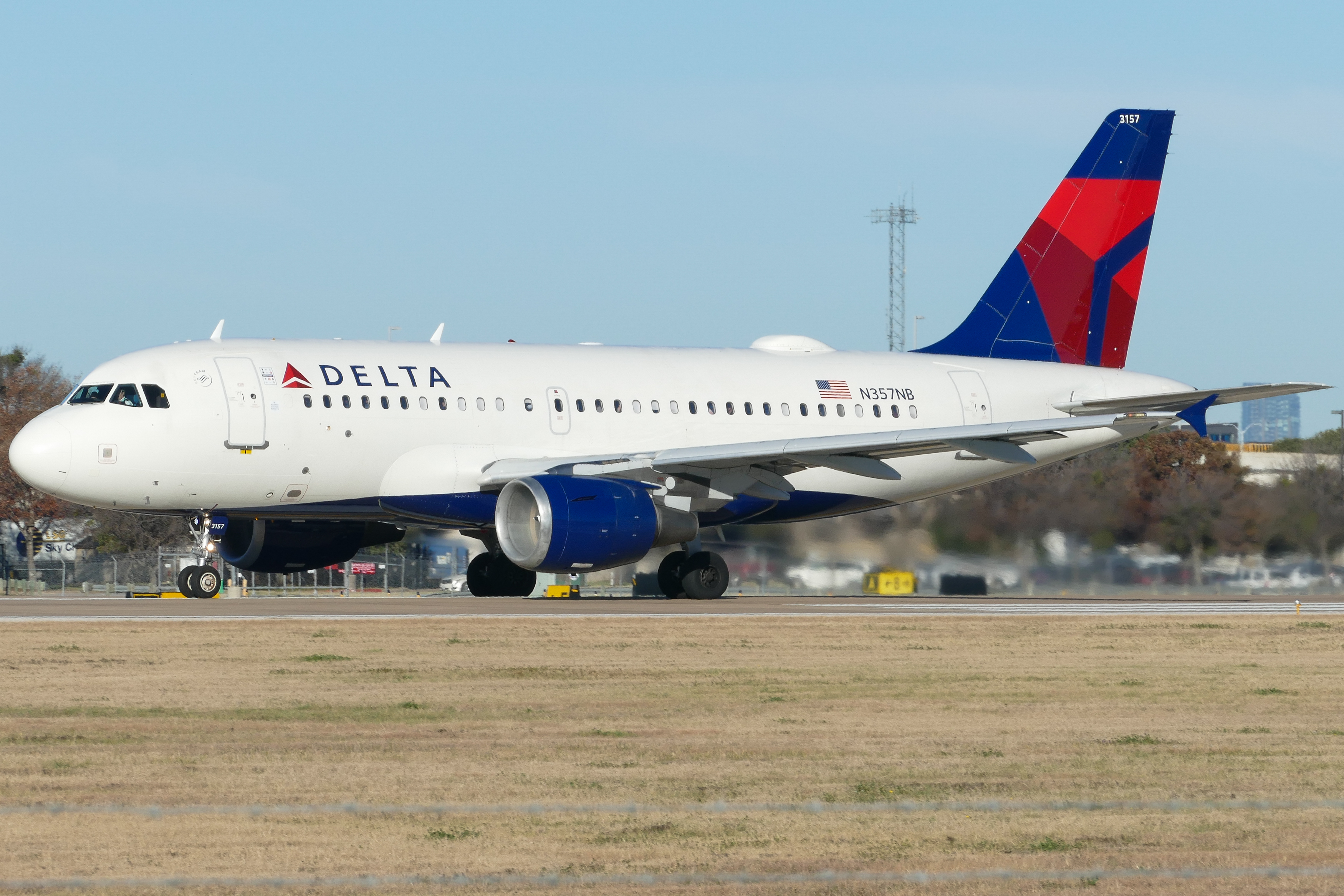 Full size: Delta Airlines Airbus A319 N357NB at Austin-Bergstrom International Airport